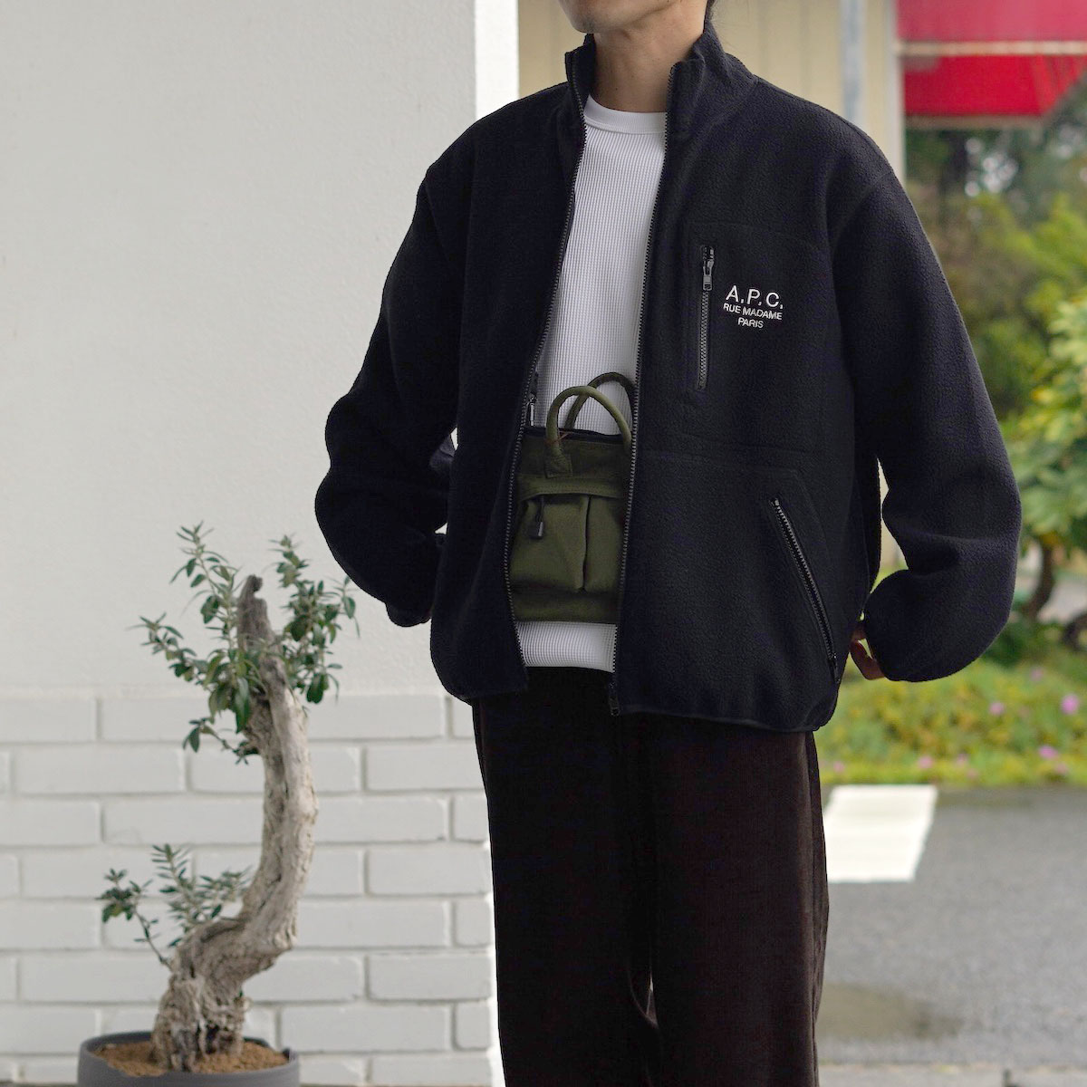 <SPAN>A.P.C. フリースJKT。染み出るちょうど良さ。</SPAN>