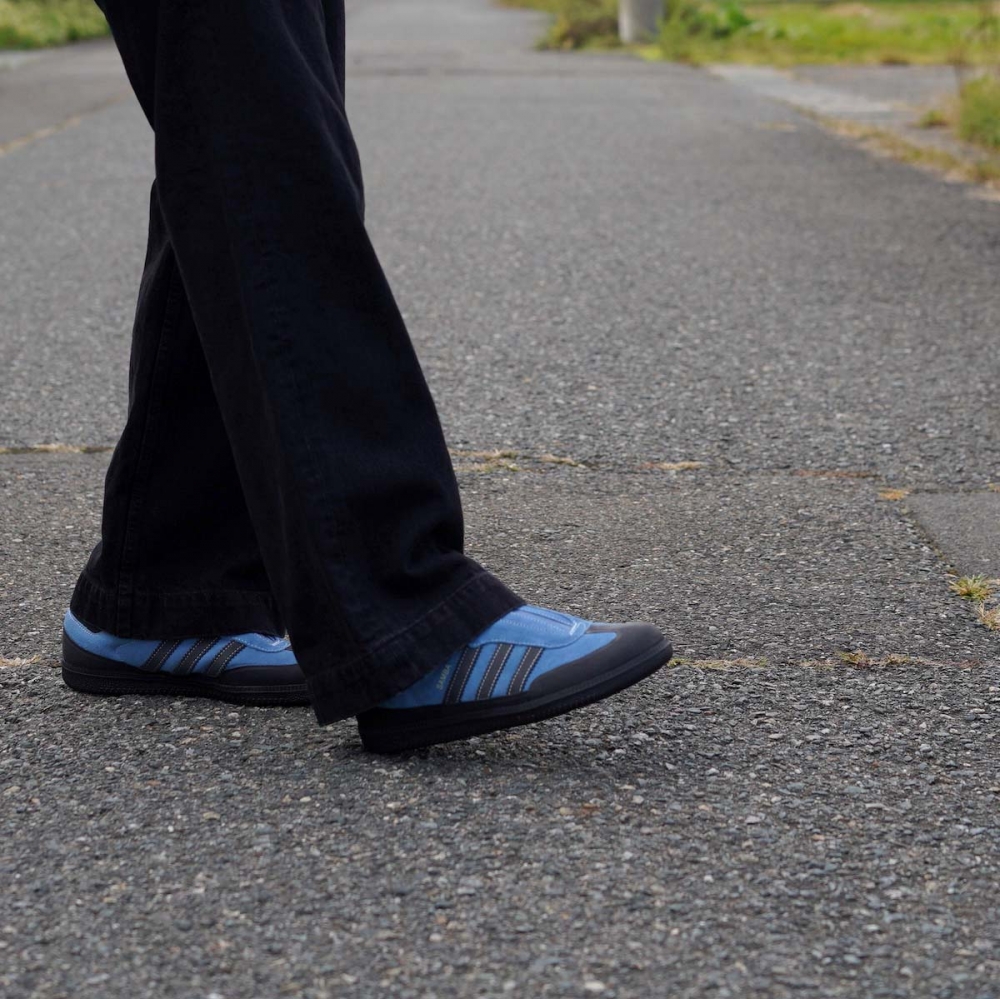 adidas originals / SAMBA OG (Dusky Ink / Utility Black / Core Black) 着用イメージ①