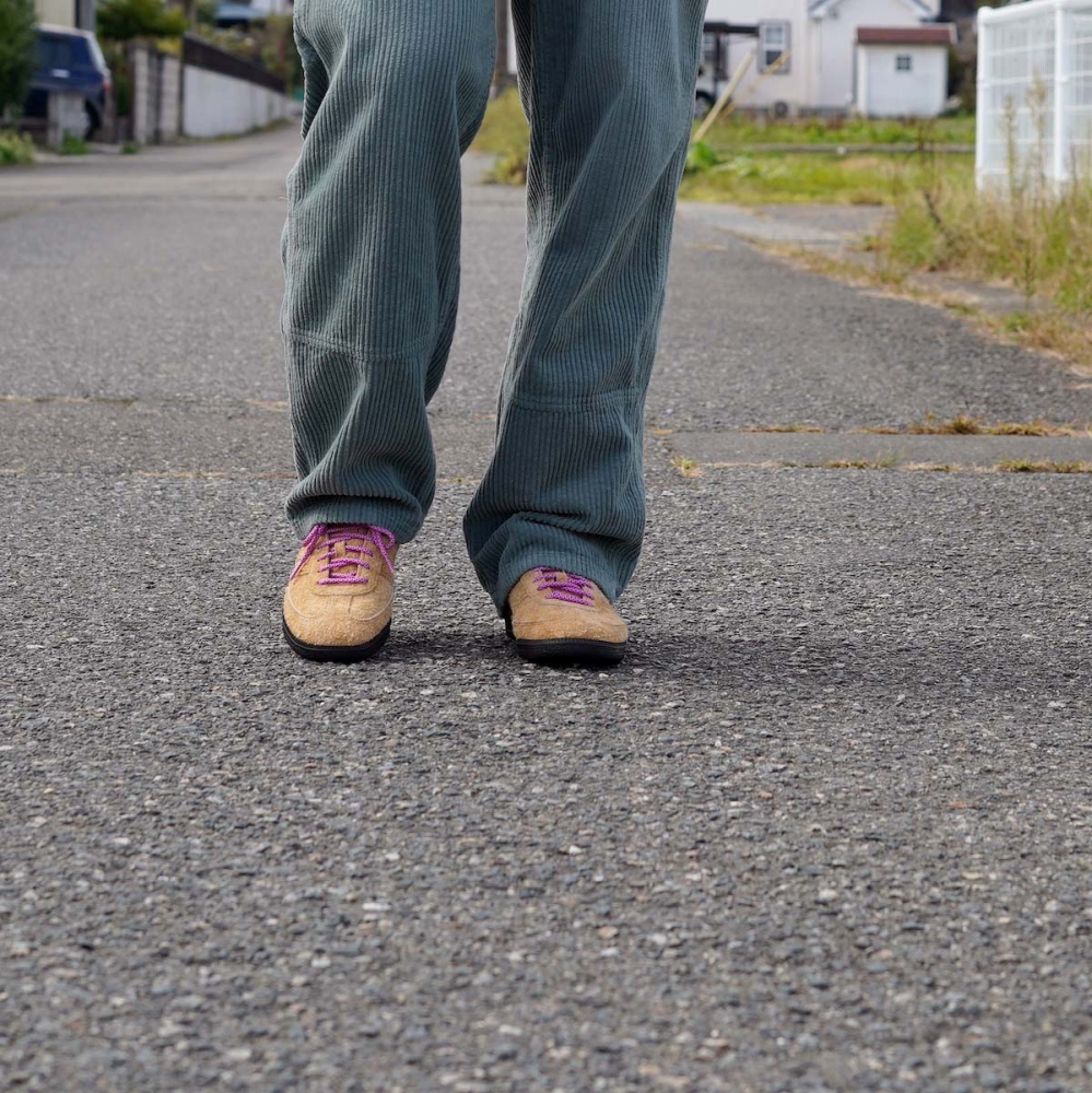 adidas originals / SAMBA OG (Mesa / Sonic Fuchsia / Core Black)  着用イメージ②