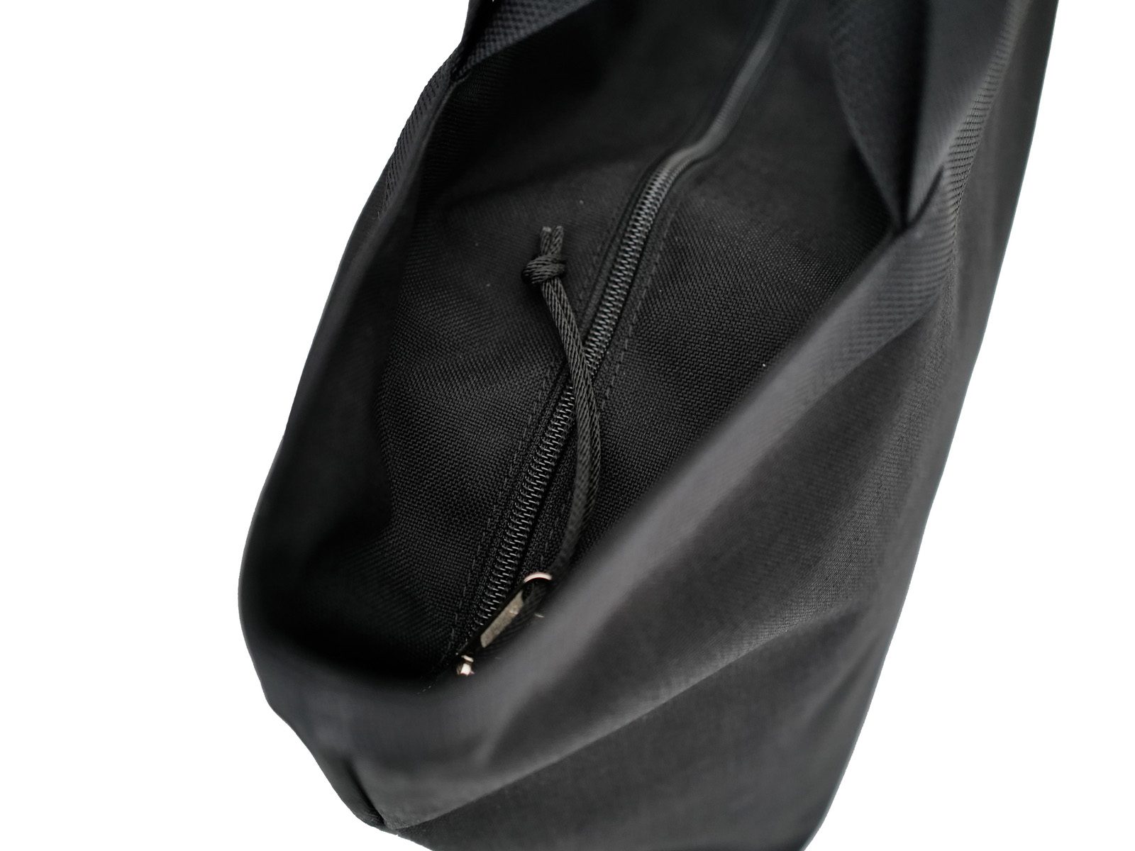 Aeta / DOUBLE HANDLE TOTE : M (Black) 入れ口