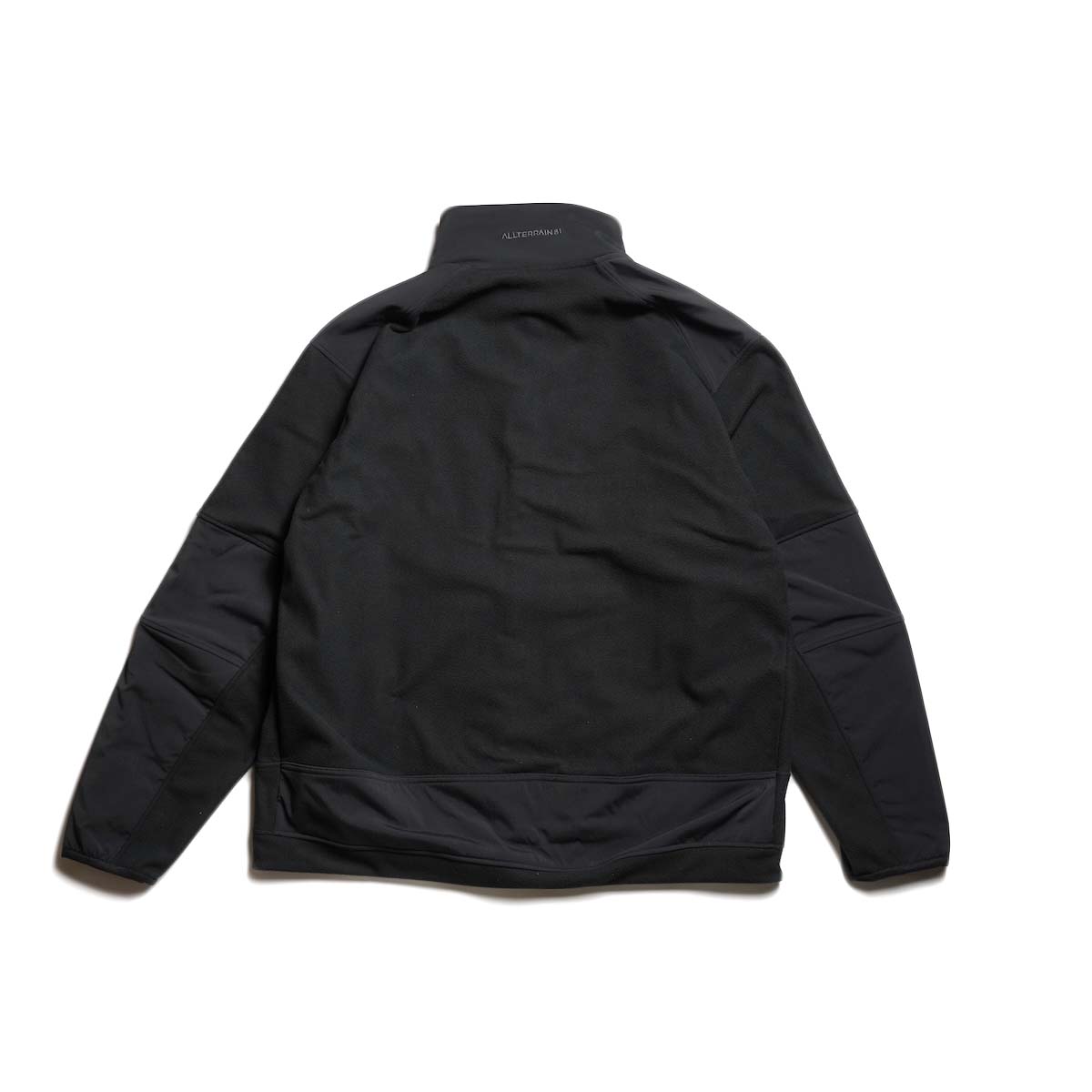DESCENTE ALLTERRAIN 81 / 3L FLEECE JACKET  (Black) 背面