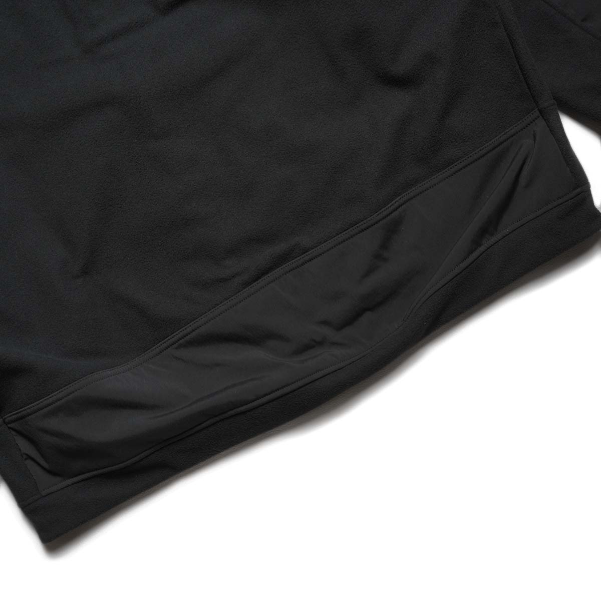 DESCENTE ALLTERRAIN 81 / 3L FLEECE JACKET  (Black) 裾