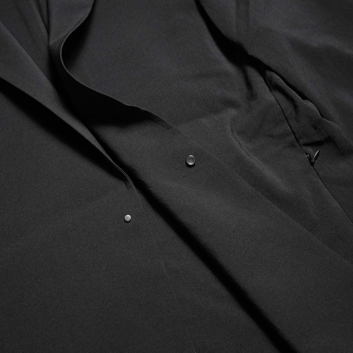 DESCENTE ALLTERRAIN I/O / LINEN LIKE TAILORED JACKET (Smoke Black)