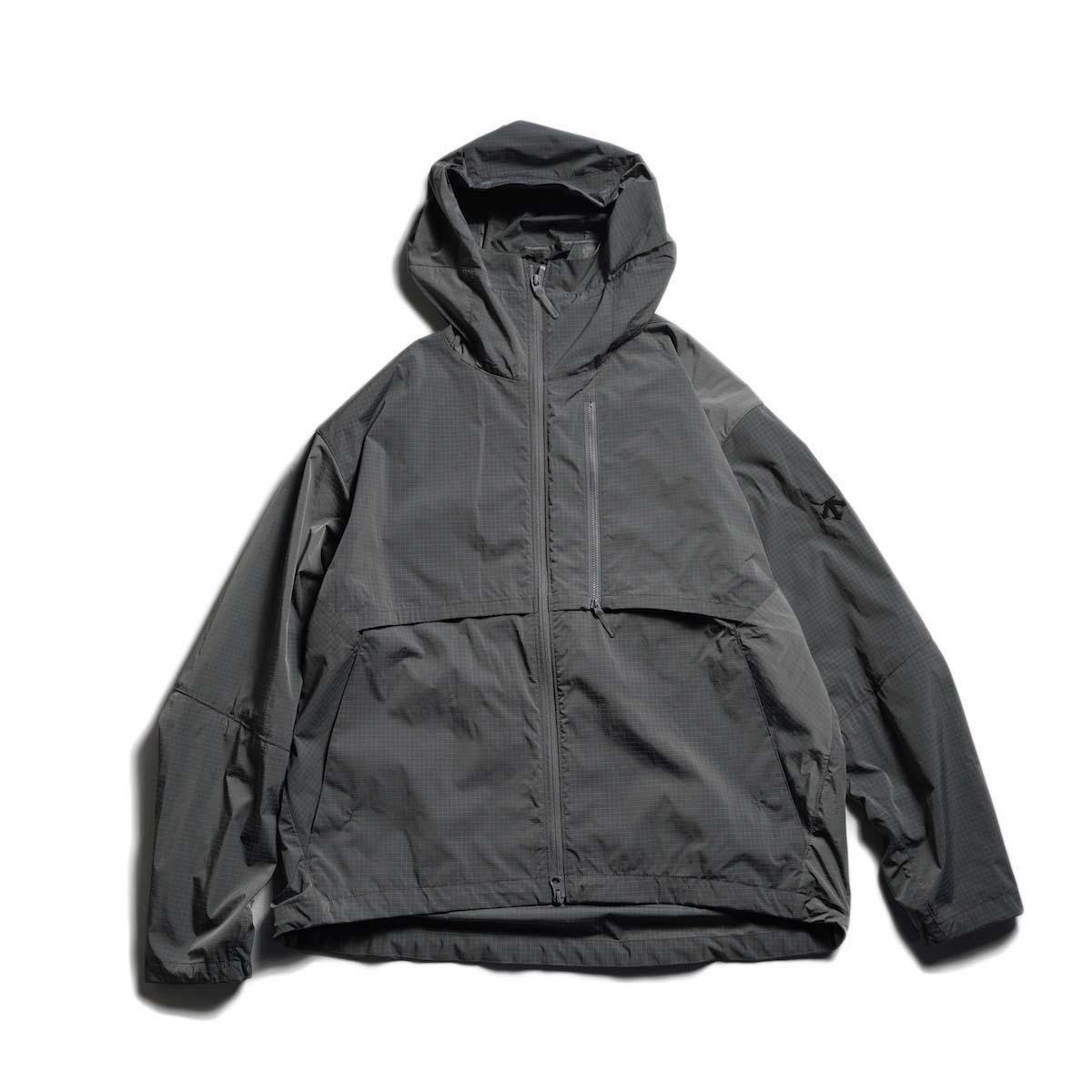 ラスト値下げ　DESCENTE ALLTERRAIN81 L ジップ破損 DESCENTE ALLTERRAIN 81 / GREYISH RIPSTOP PARKA (Lip black)