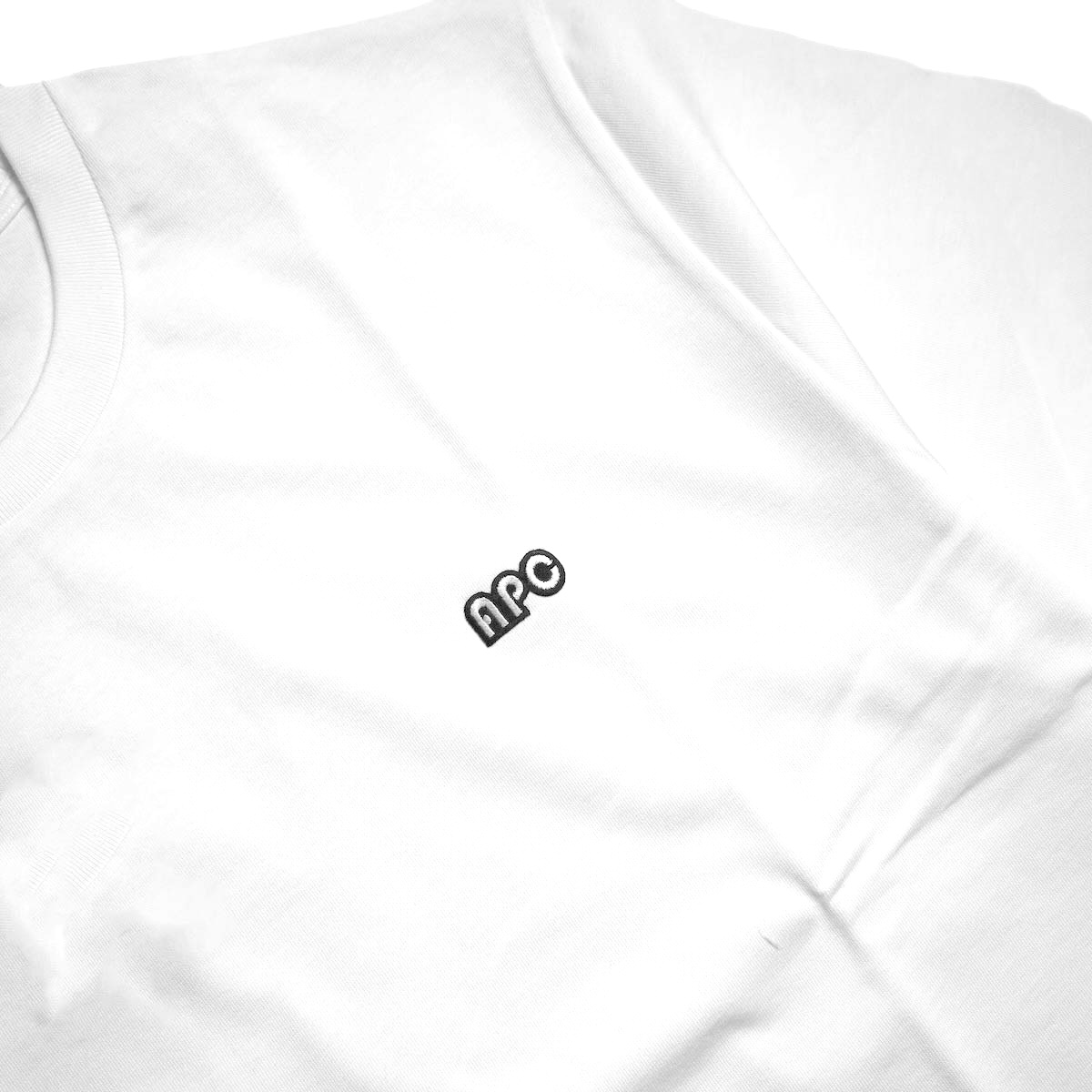 A.P.C. / 406 ロゴパッチ付Tシャツ (White)