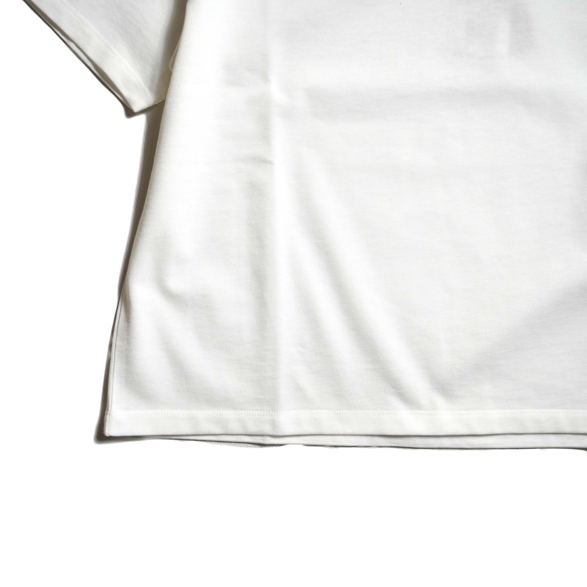 A.P.C. / BOXY PETIT VPC Tシャツ (White)