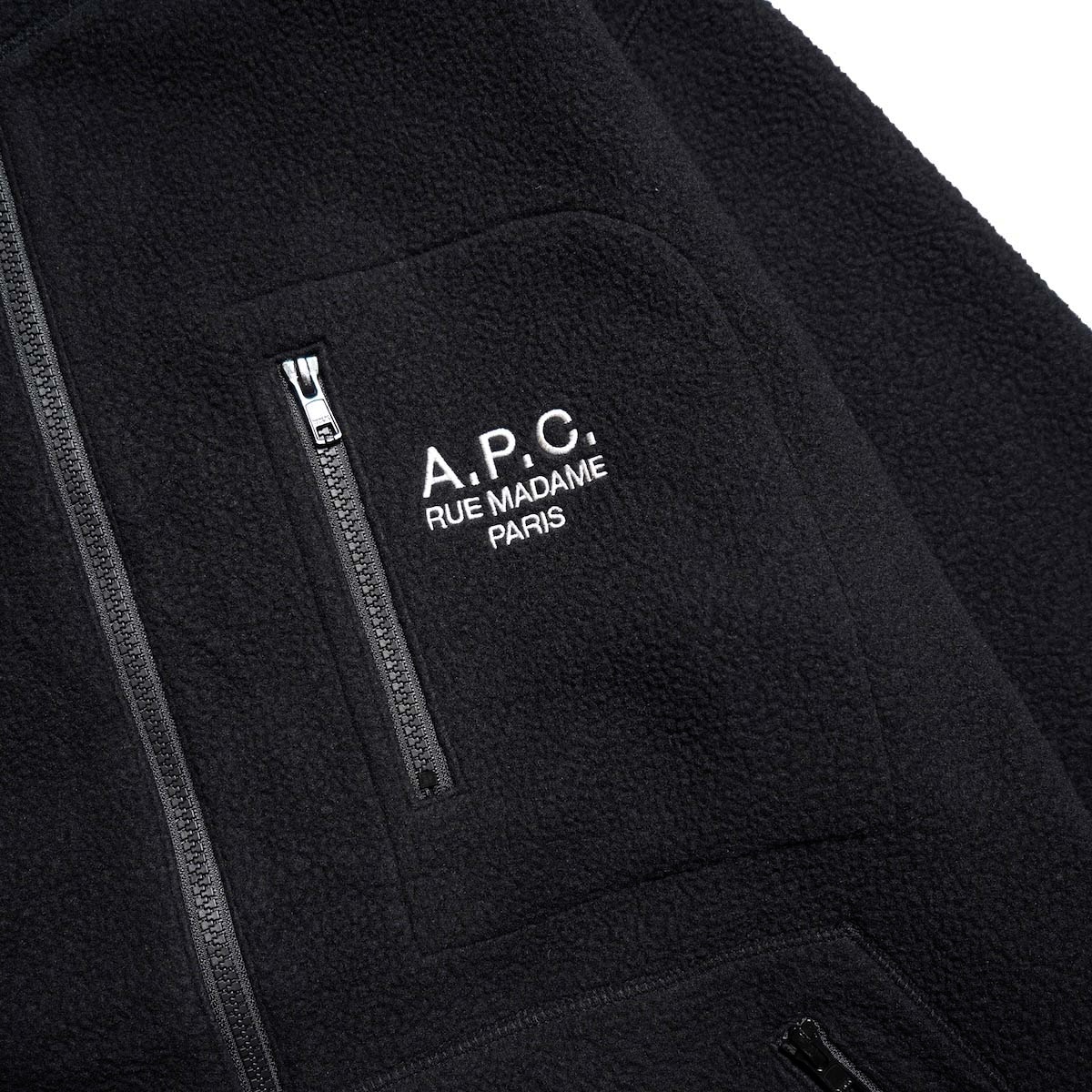 A.P.C. / VESTE-POLAIRE フリースブルゾン (Black) 胸ポケット、刺繍