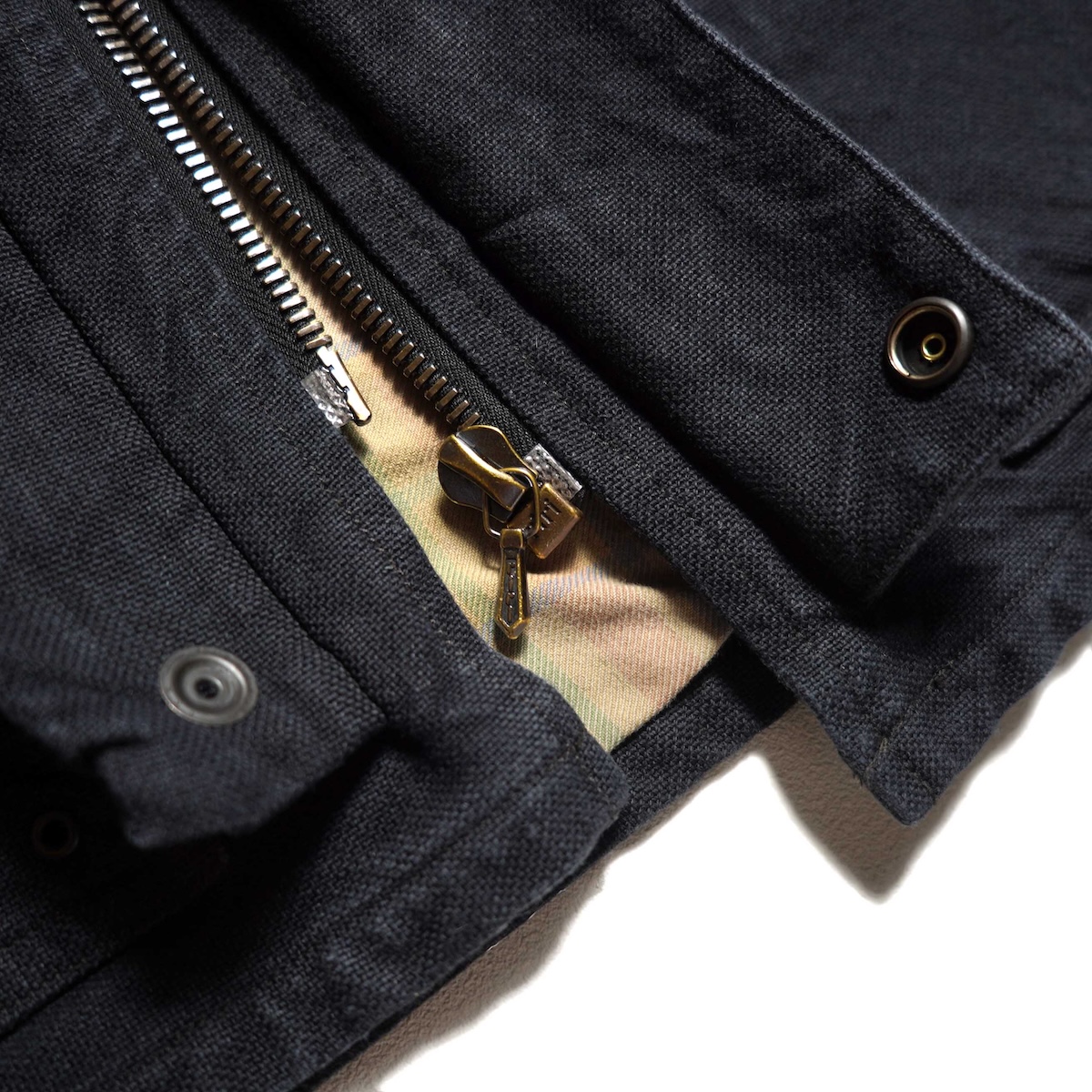 A.PRESSE / Vintage Silk Hemp Hunting Jacket (Black) ファスナー