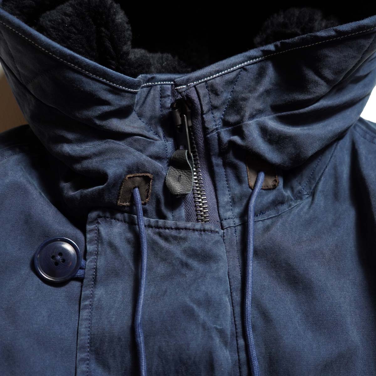 A.PRESSE / Vintage Silk Custom N-3B Flight Jacket (Navy) 首周り