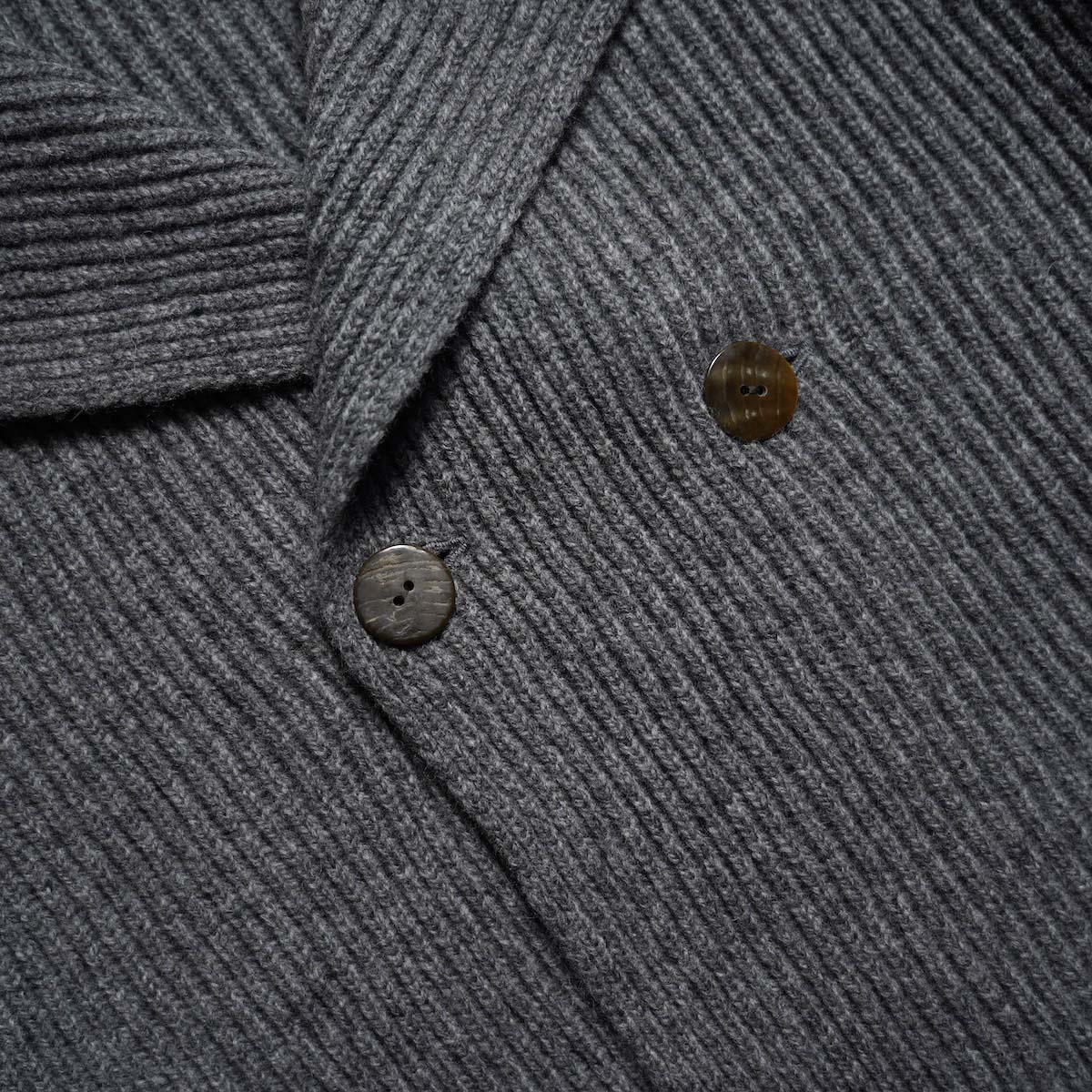 ARCHI / DOUBLE KNIT CARDIGAN (Charcoal) ボタン