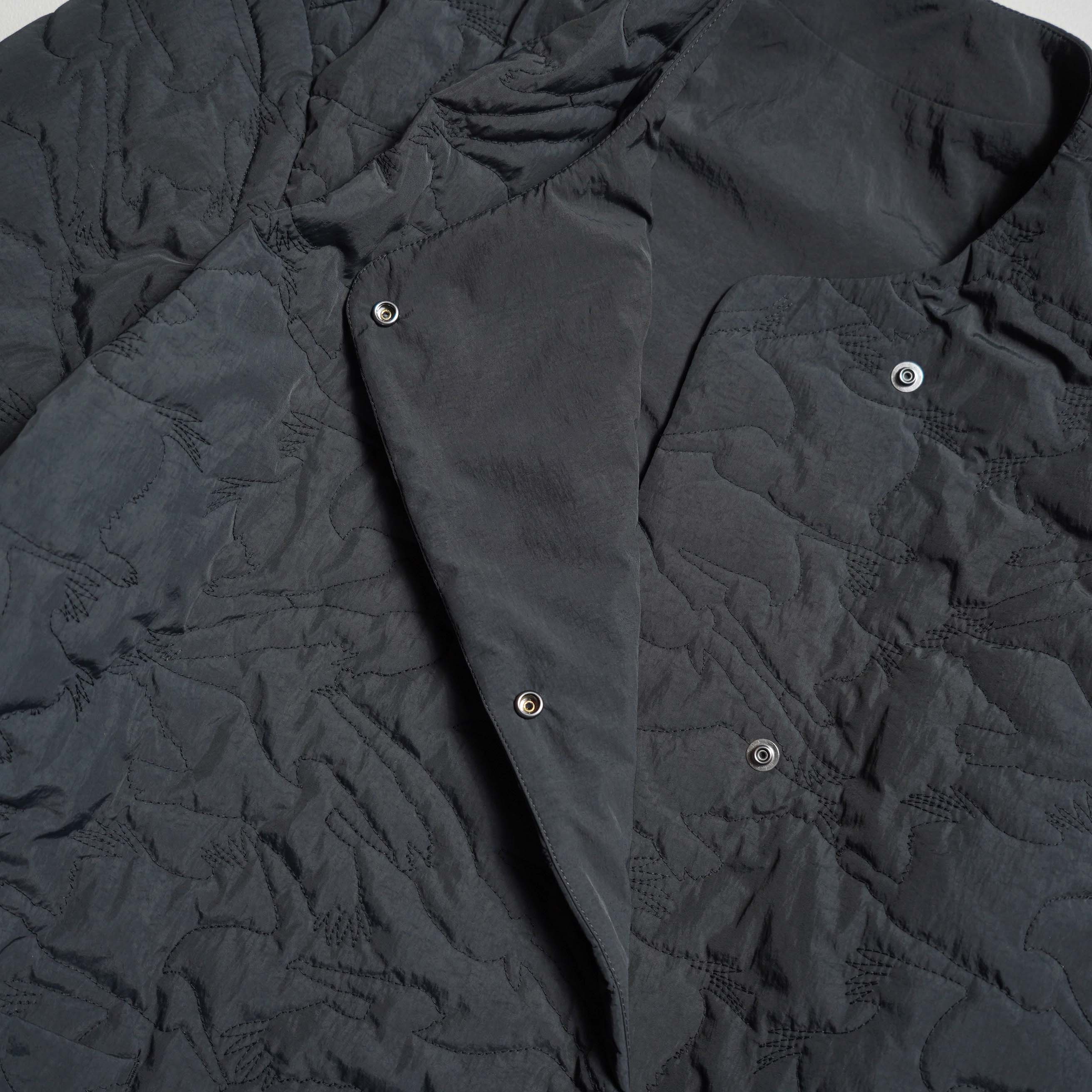 ARCHI / BIRD QUITED JACKET (Black) フロントボタン