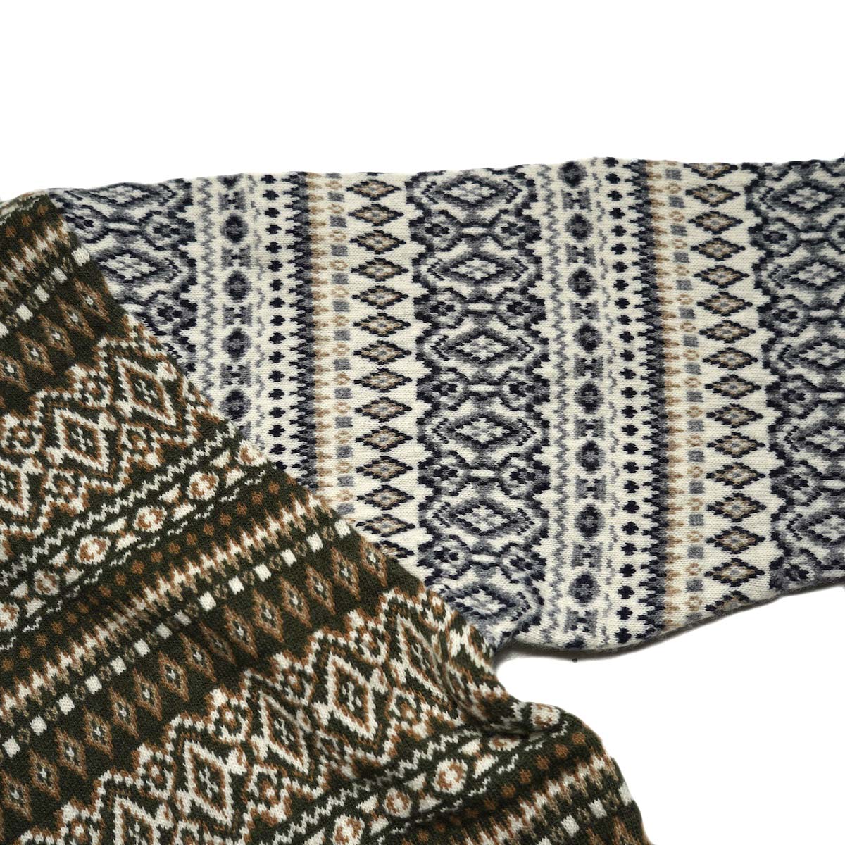Barbour / HARDALE PATCHWORK CREW NECK (Olive) 左袖