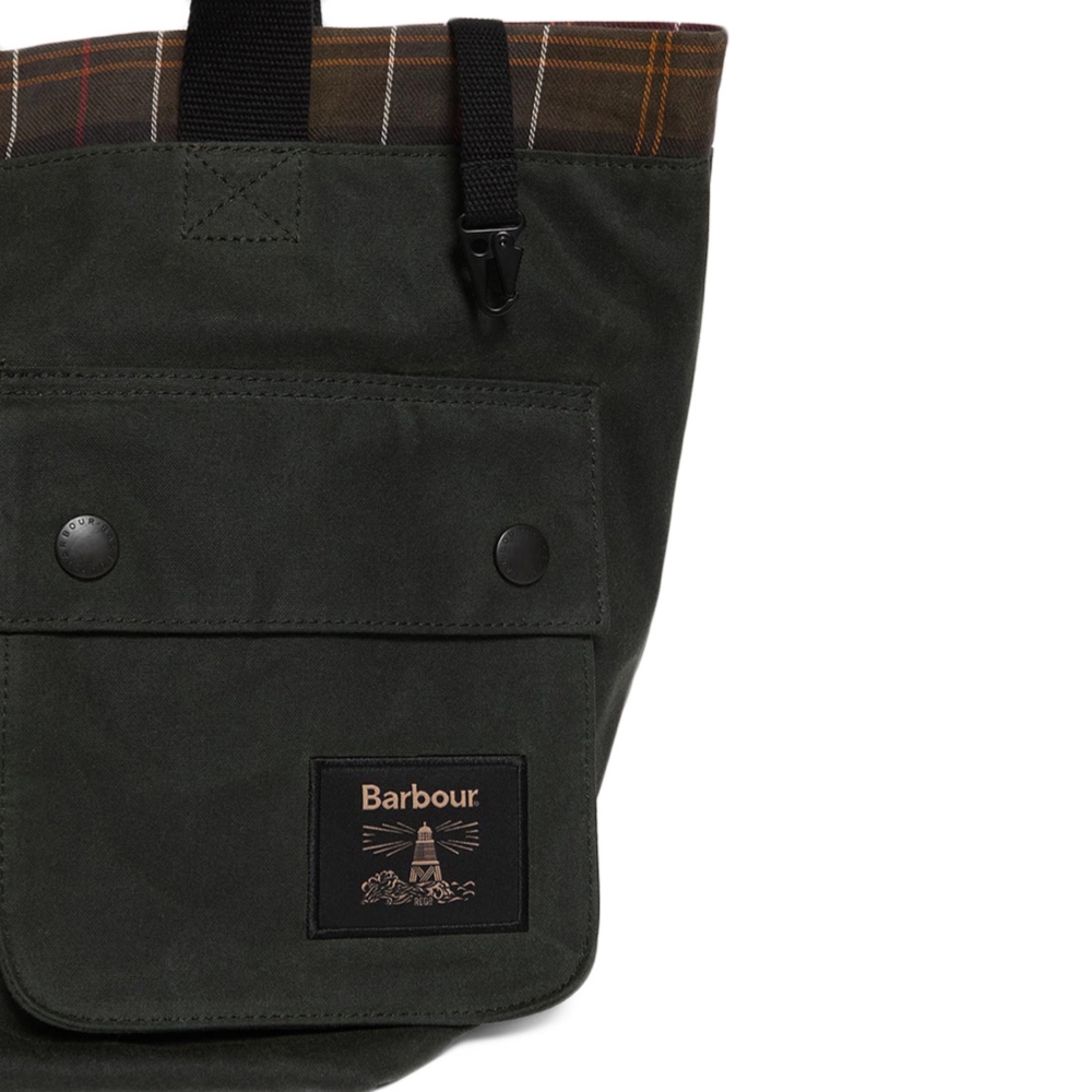 Barbour / WAX COTTON CARRY ALL TOTE BAG (Green) ロゴ