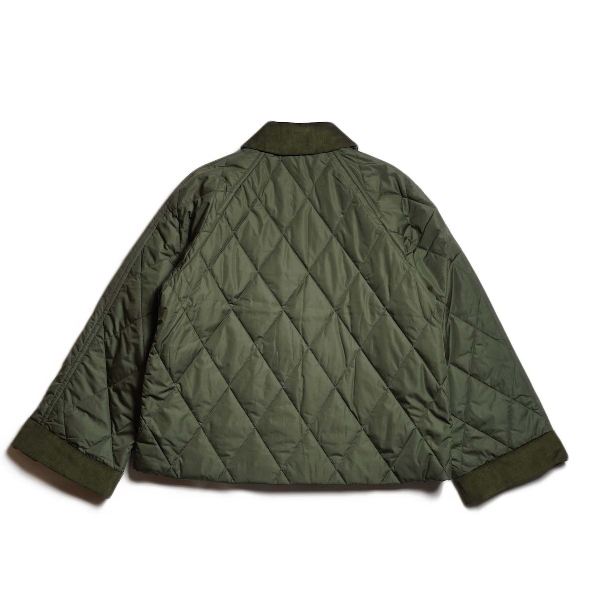 Barbour / KILNWICK QUILTED JACKET (Khaki) 背面