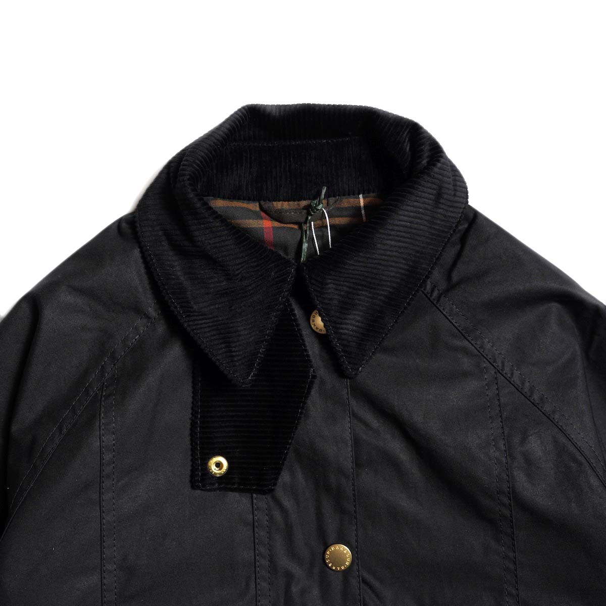 Barbour / CROPPED BEADNELL WAX JACKET (Black) 襟元