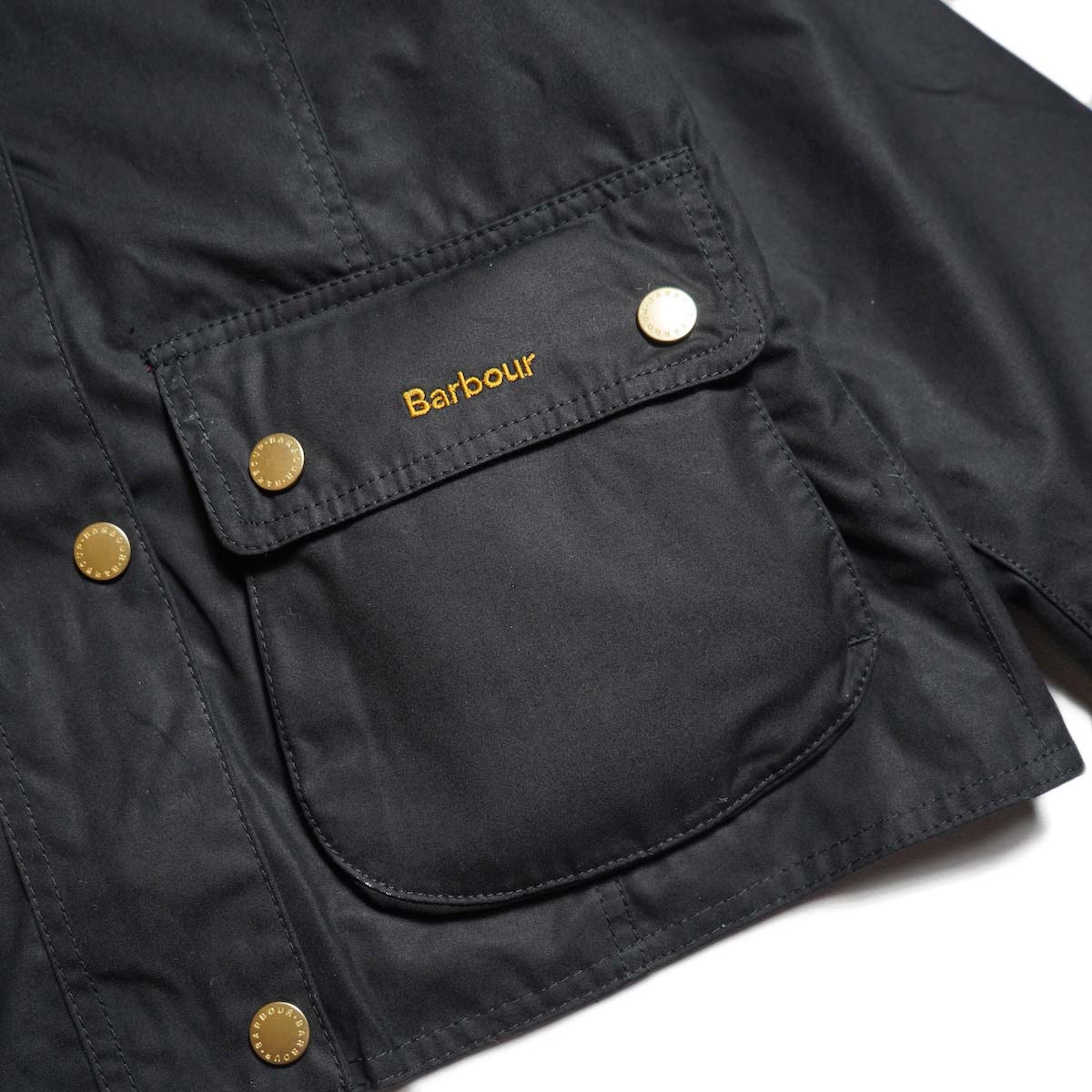 Barbour / CROPPED BEADNELL WAX JACKET (Black) ポケット、刺繍