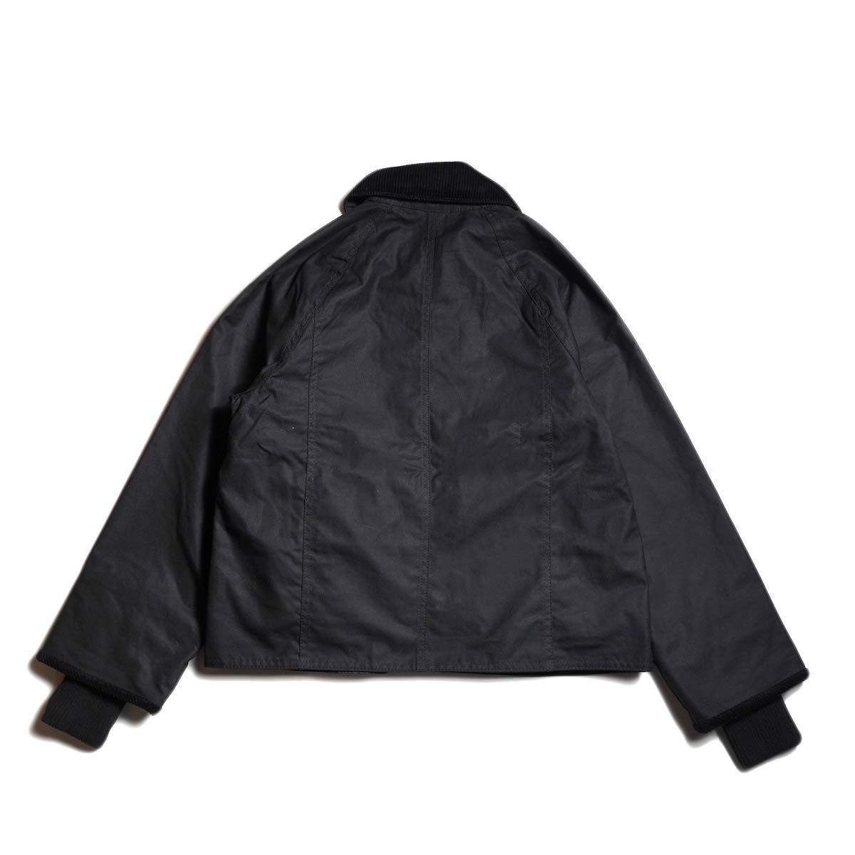 Barbour / CROPPED BEADNELL WAX JACKET (Black) 背面