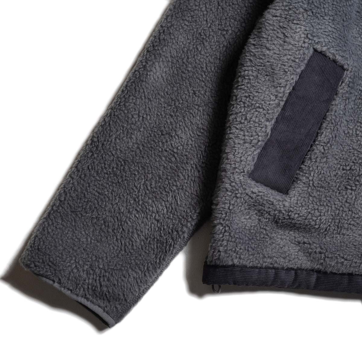 Barbour / TRANSPORT FLEECE JACKET (Asphalt) 袖