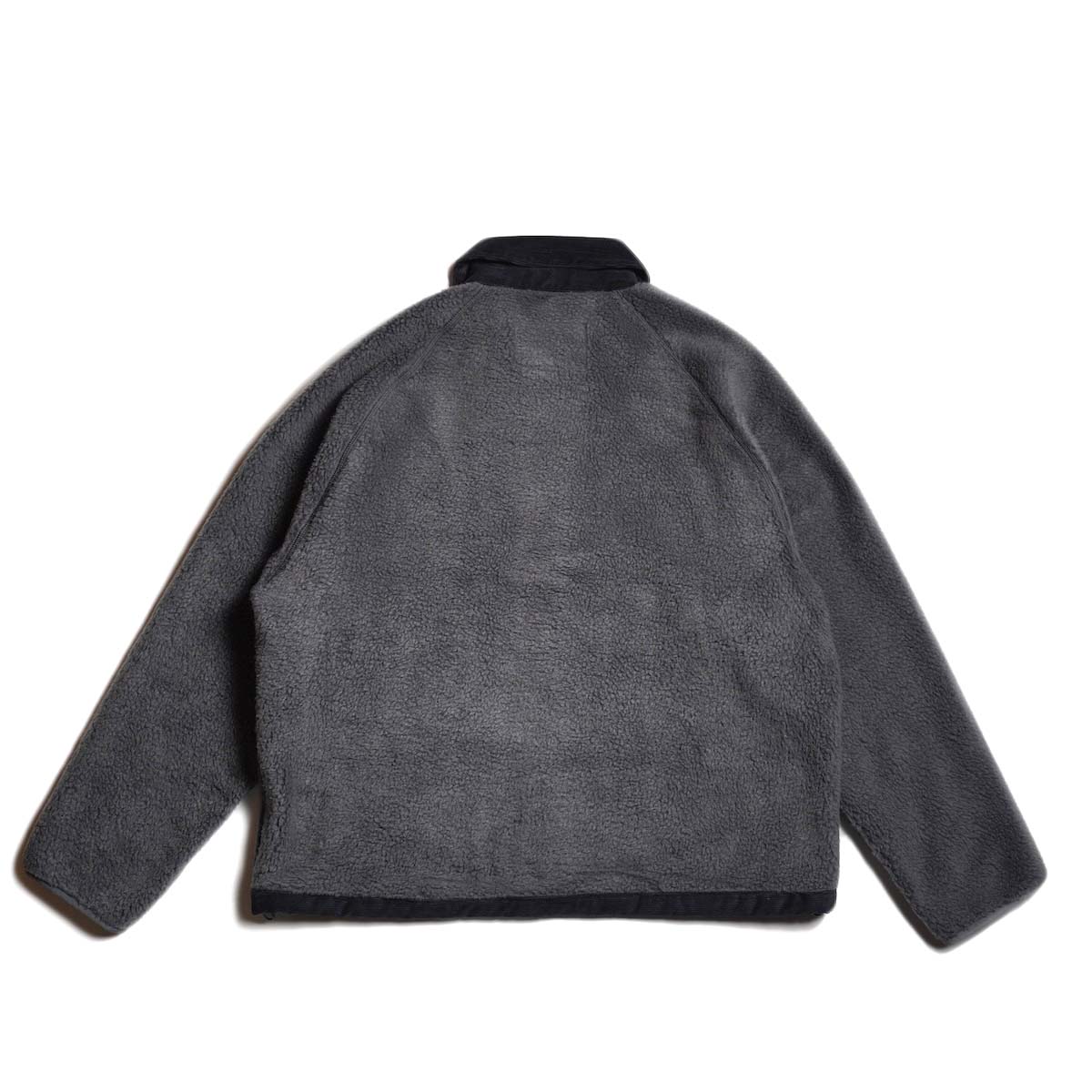 Barbour / TRANSPORT FLEECE JACKET (Asphalt) 背面