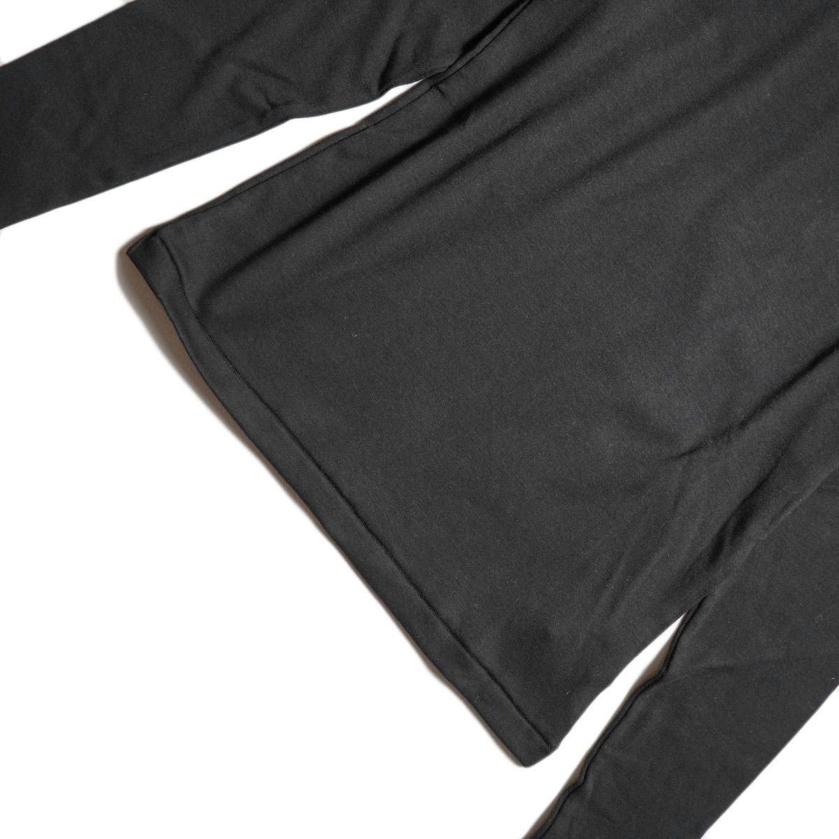 blurhms ROOTSTOCK/ Silk Cotton Rib Turtle-Neck L/S (Black) 裾
