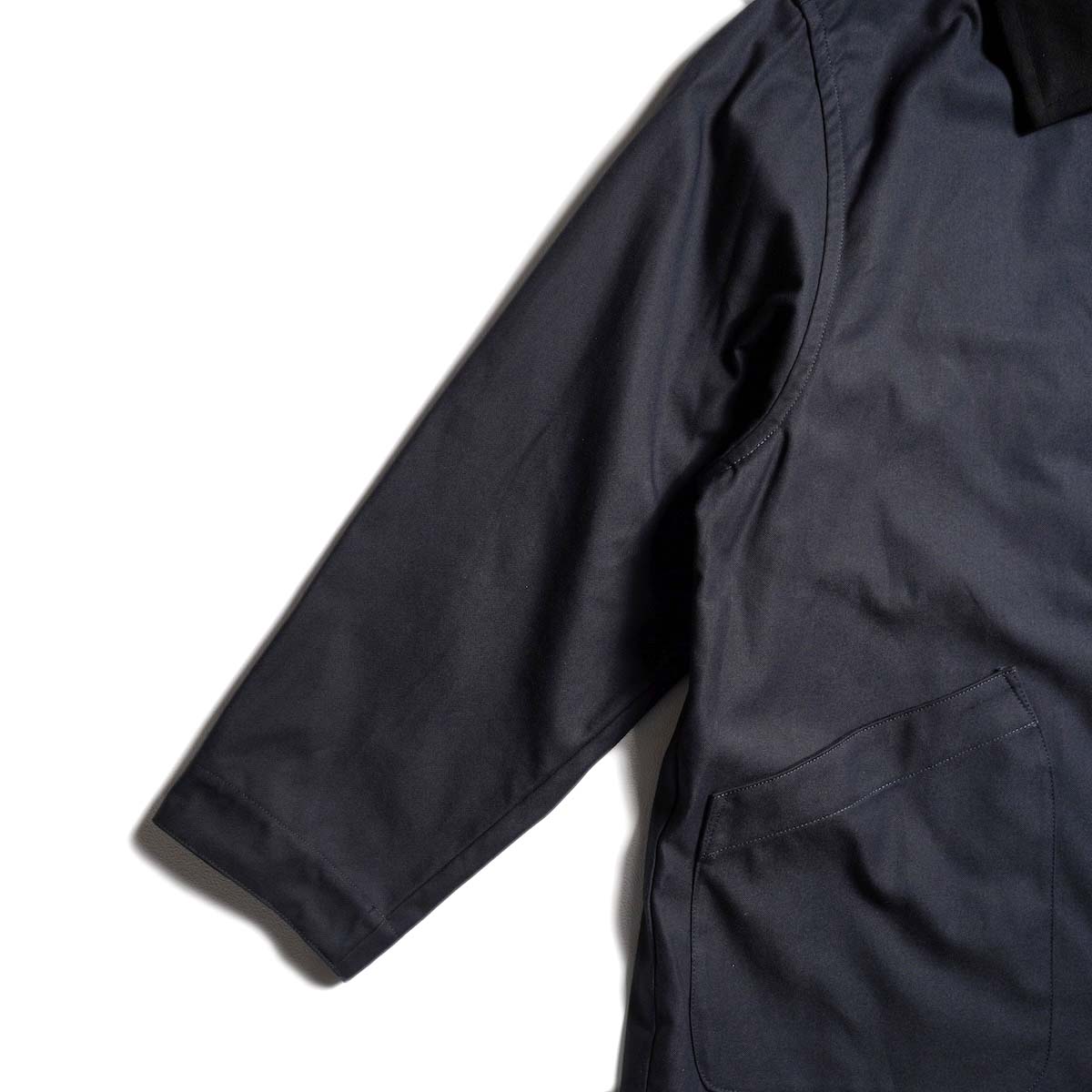 BRENA / OBLI - GERMAN DUCK (Black) 袖