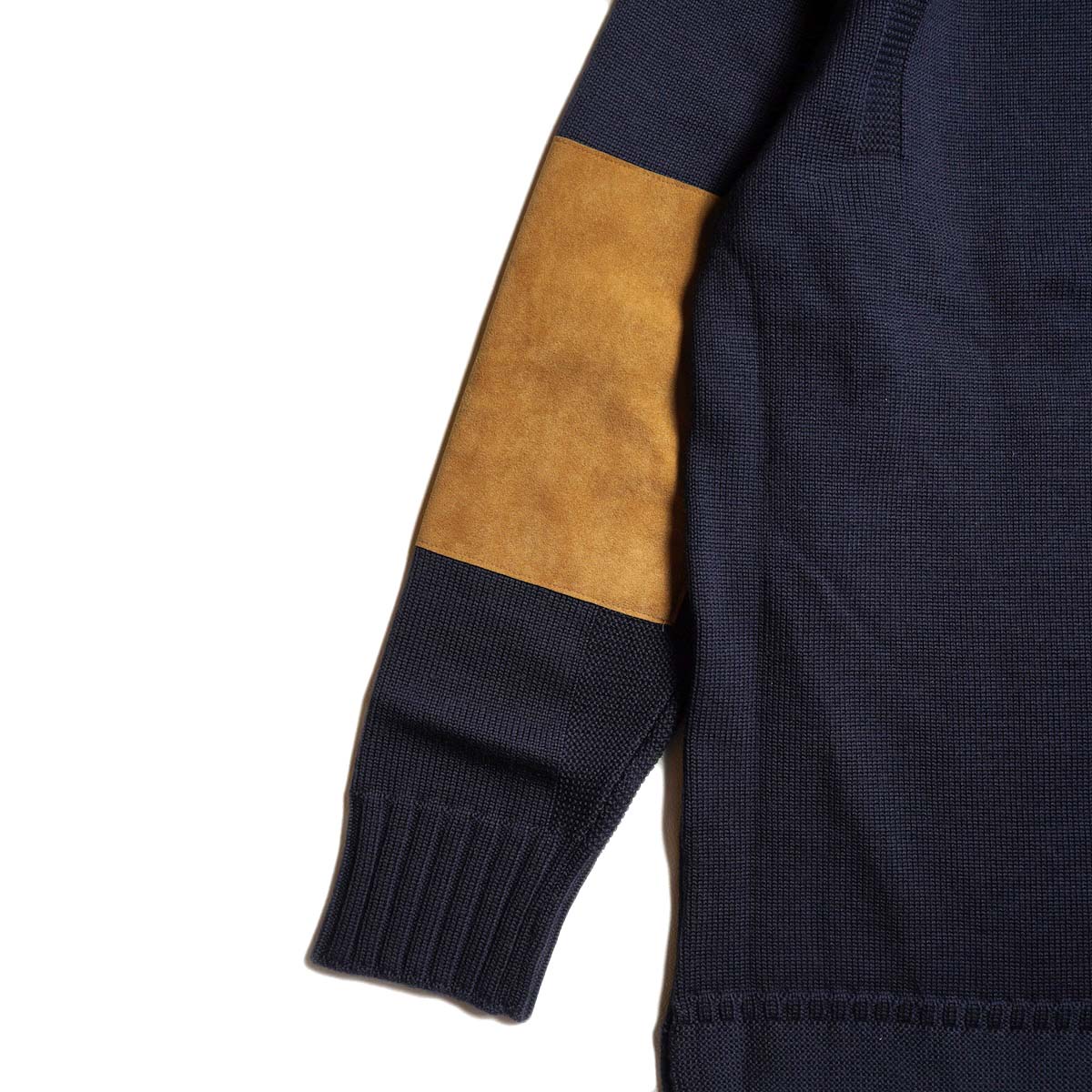 BRENA / PECHEUR - NEW ZEALAND MERINO (Dark Navy) エルボーパッチ