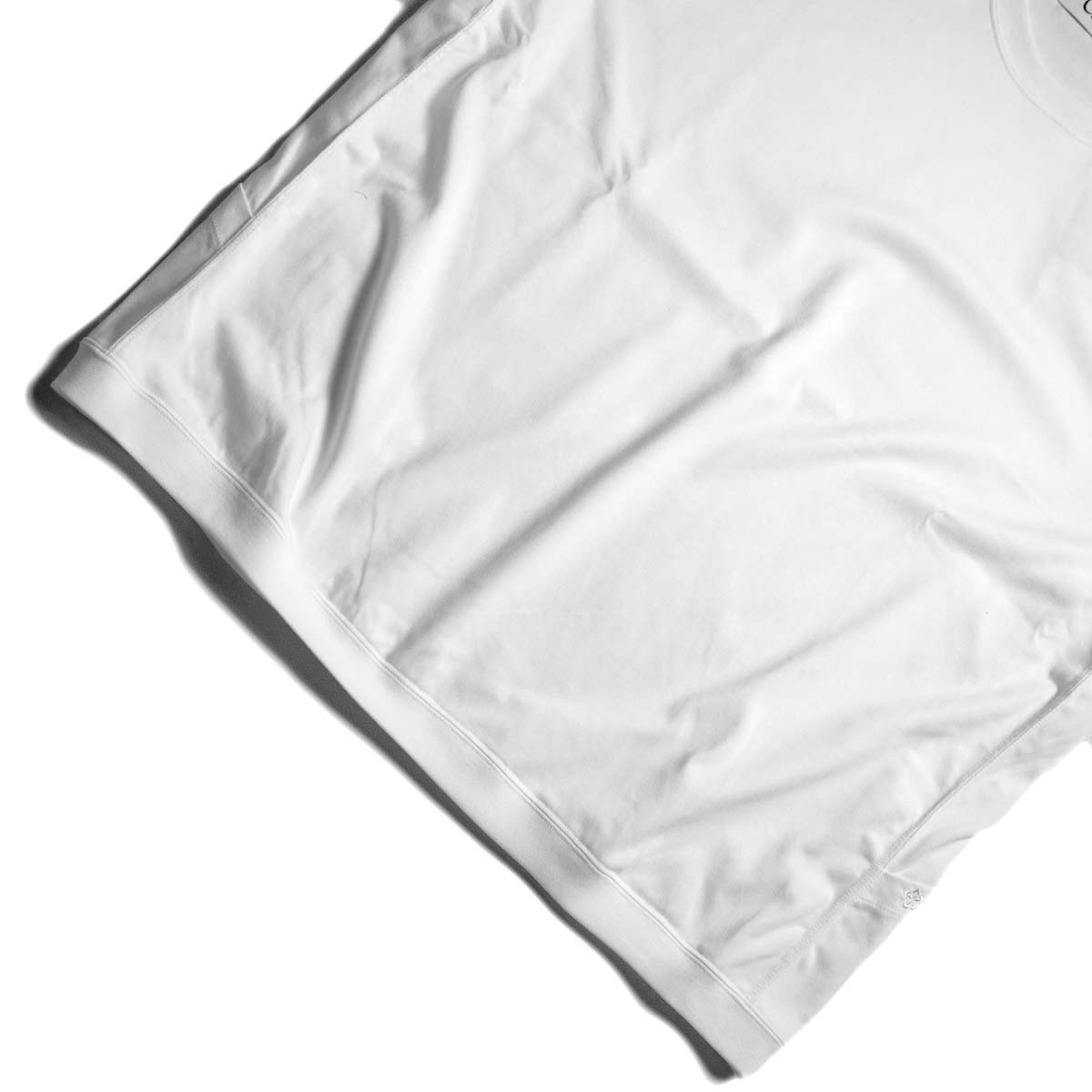 CALEDOOR / Ice Pack Nylon T-Shirt (White) 裾
