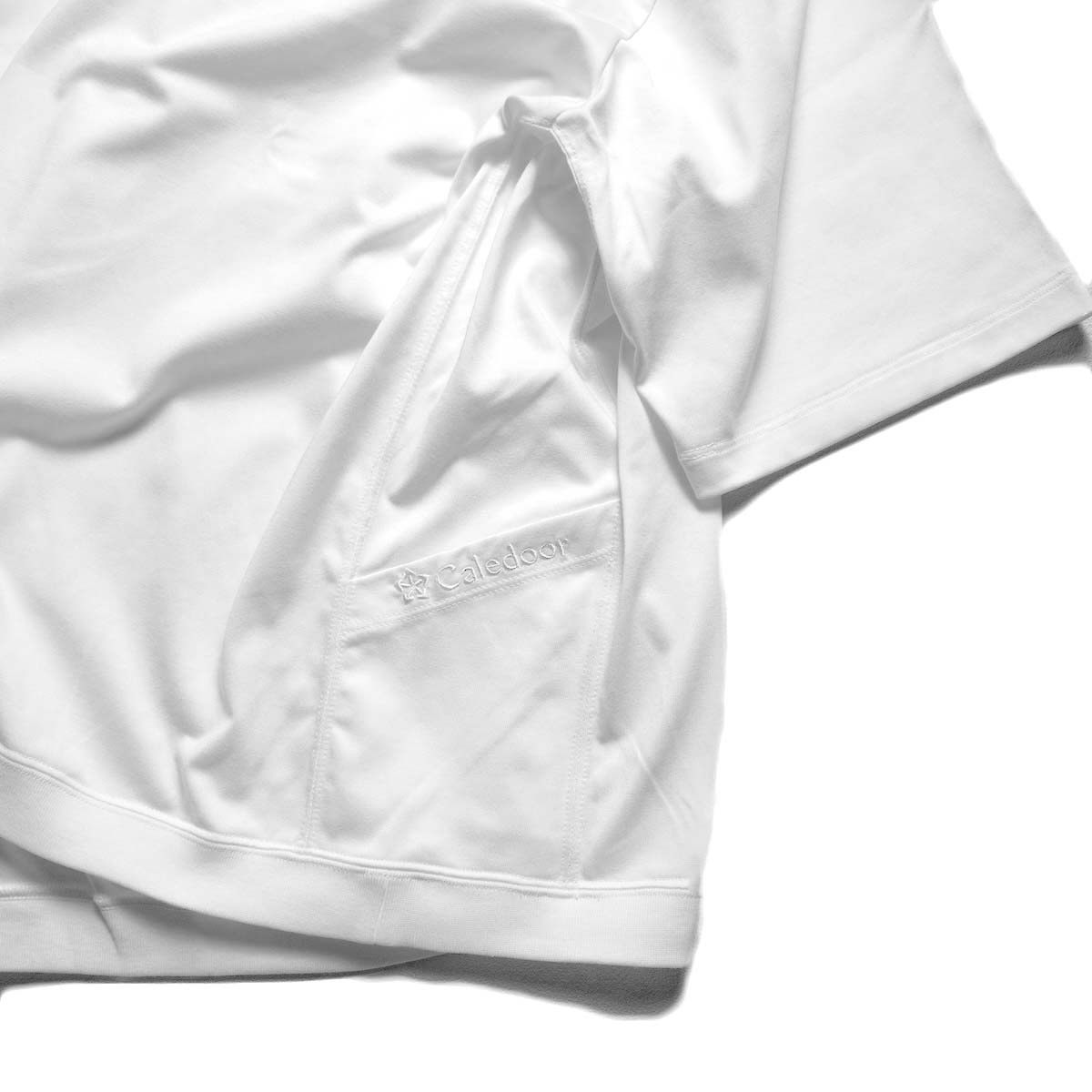 CALEDOOR / Ice Pack Nylon T-Shirt (White) サイドポケット