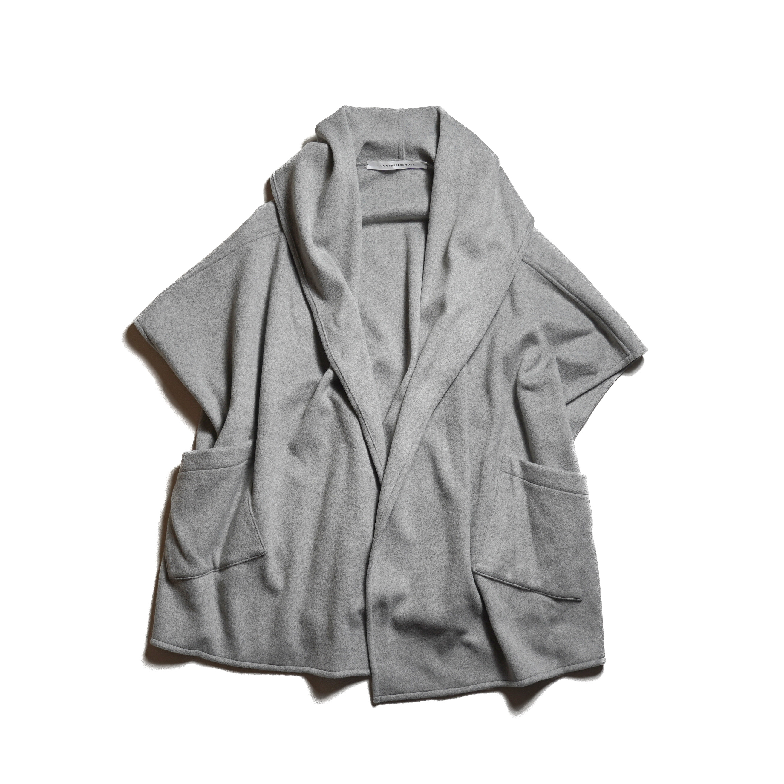 COGTHEBIGSMOKE / GITTY HOODED CAPE (Lt Grey)