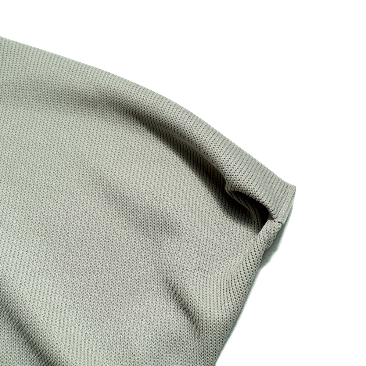 COGTHEBIGSMOKE / HELLEN PENTAGON TOP (Peal Grey) タック