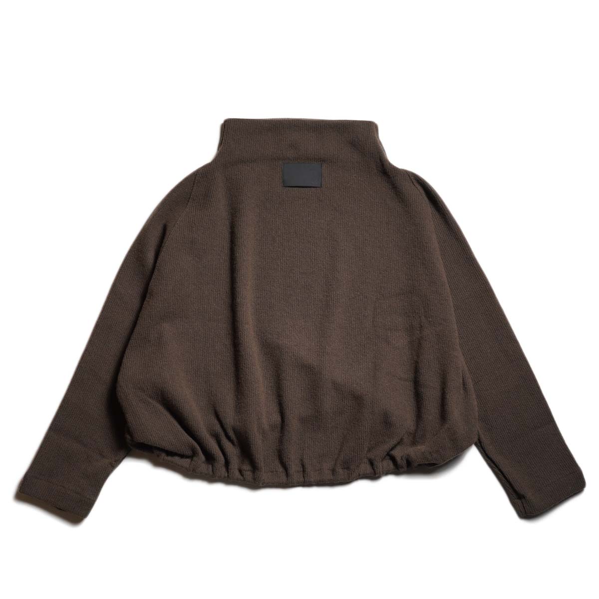 COGTHEBIGSMOKE / KORA BOTTLE NECK TOP (Chocolate) 背面