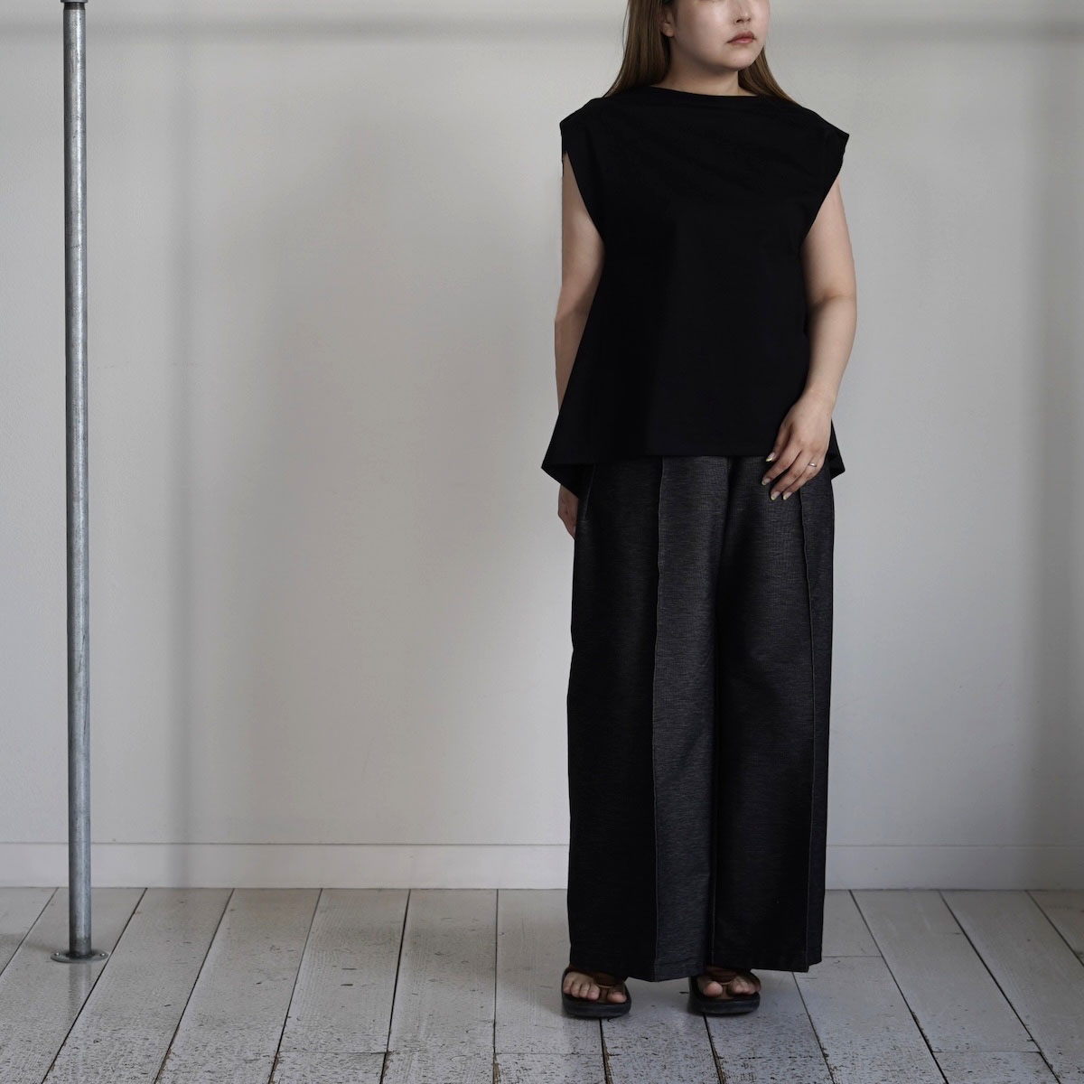 COGTHEBIGSMOKE / LISA FRENCH SLEEVE TOP 身長160cm 着用イメージ①