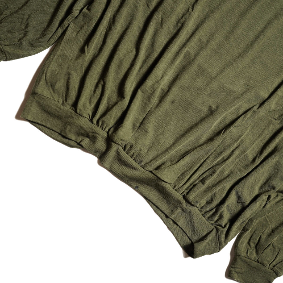 COGTHEBIGSMOKE / MACY NARROW SLV CREW NECK TOP (Olive)