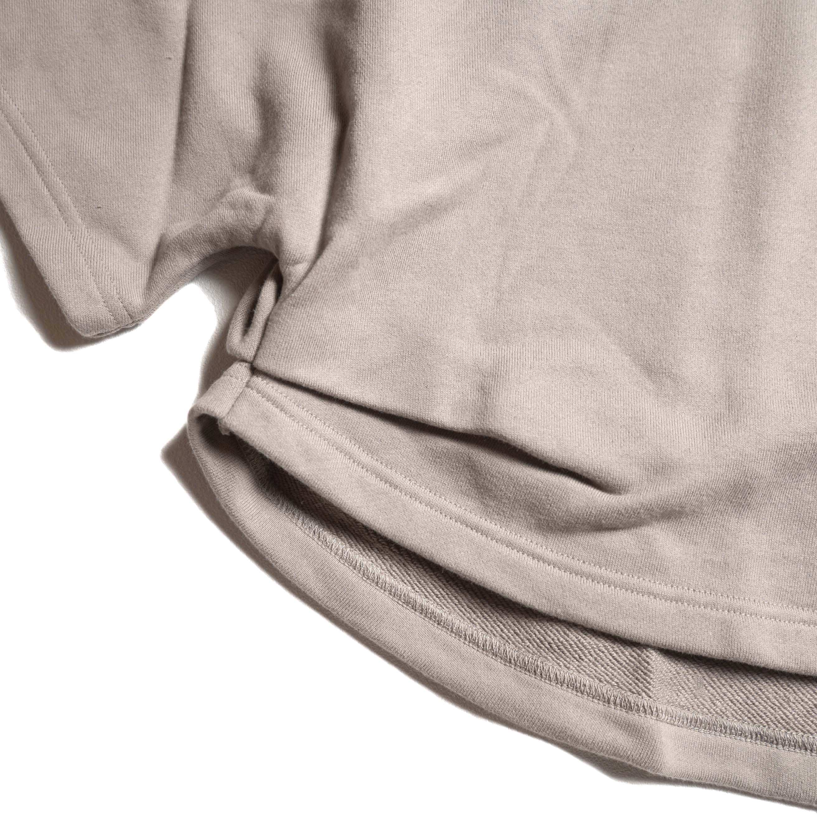 COGTHEBIGSMOKE / NANCY TOP (Taupe) 裾