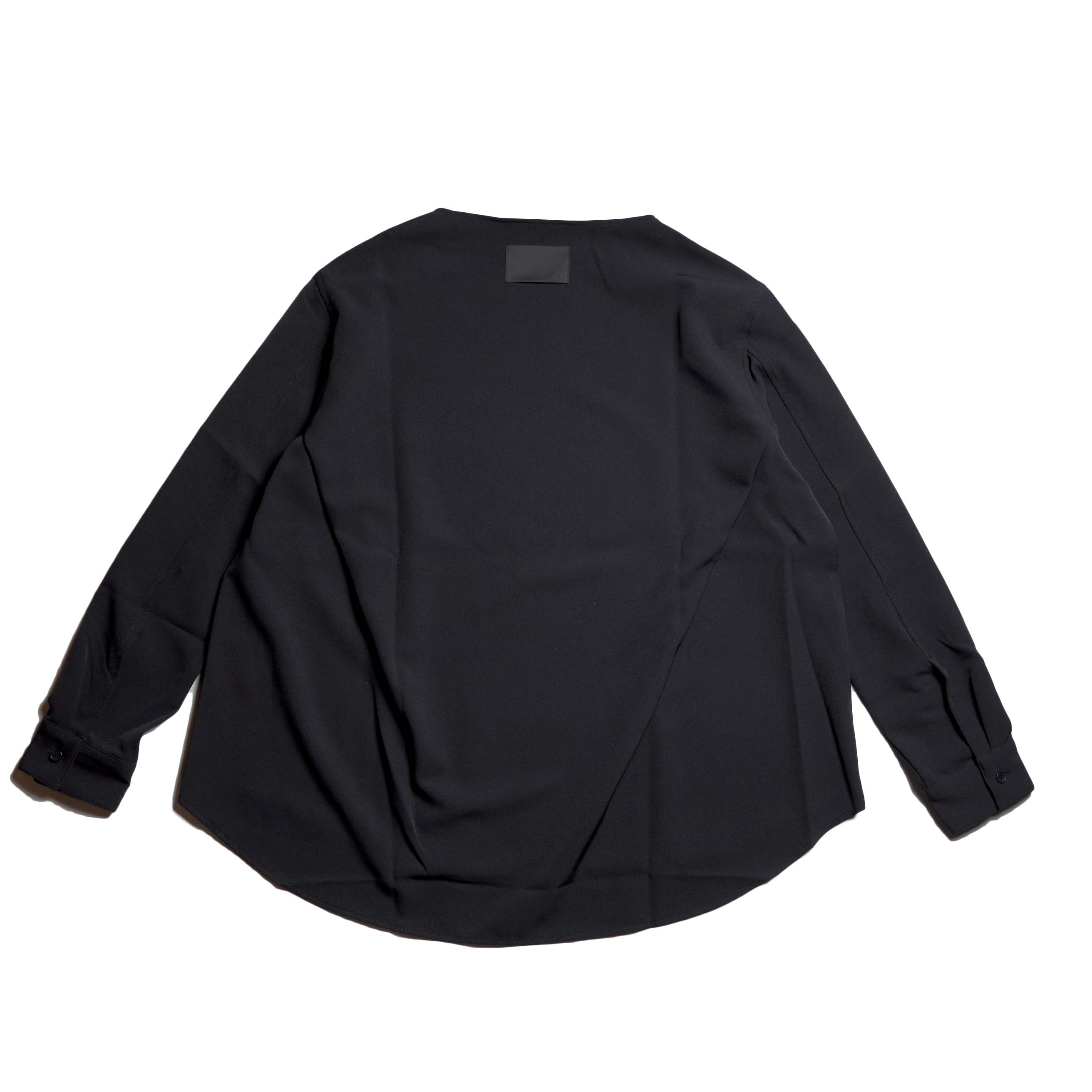 COGTHEBIGSMOKE / OCEANA BUTTON ADJUST SLV TOP (Black) 背面