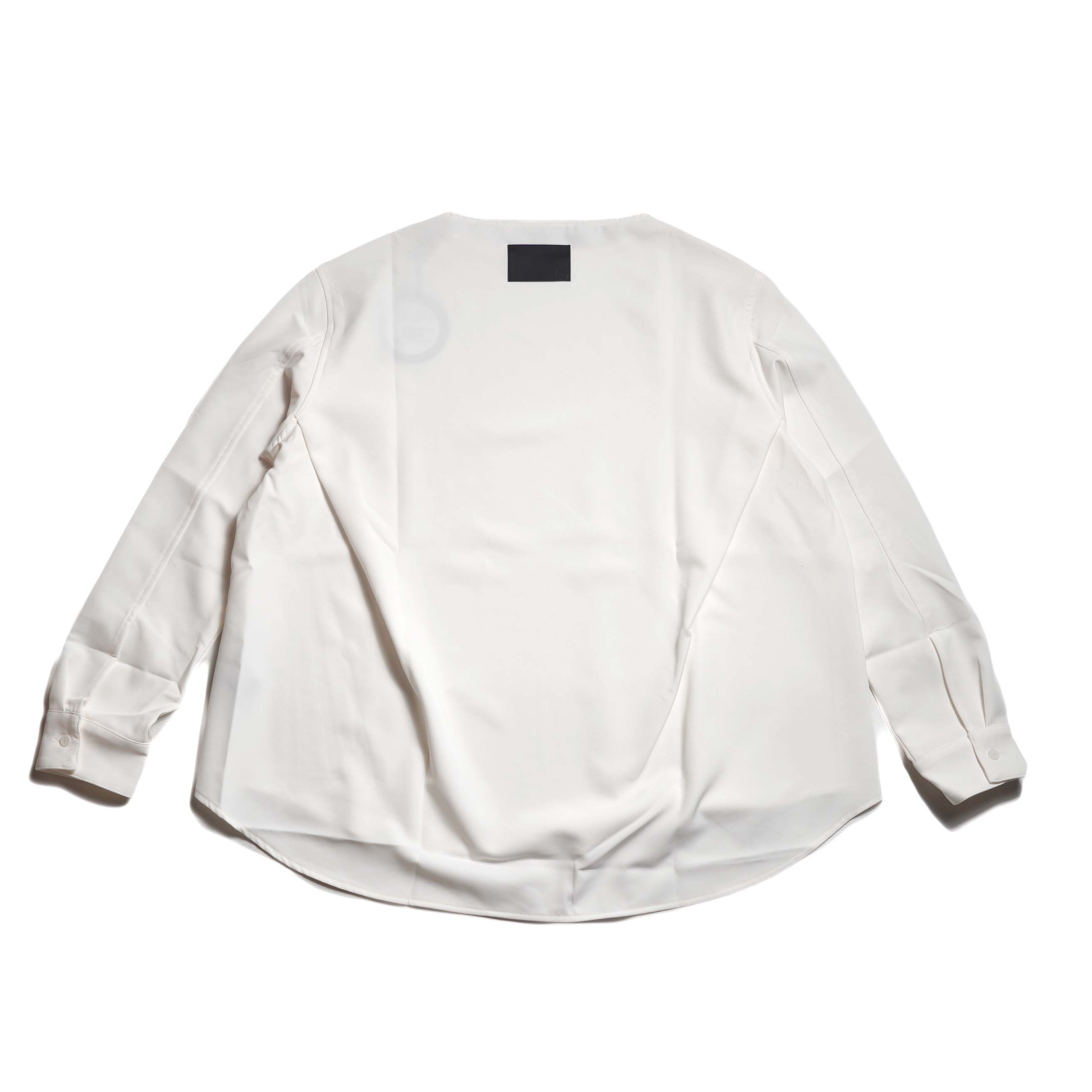 COGTHEBIGSMOKE / OCEANA BUTTON ADJUST SLV TOP (Vanilla) 背面