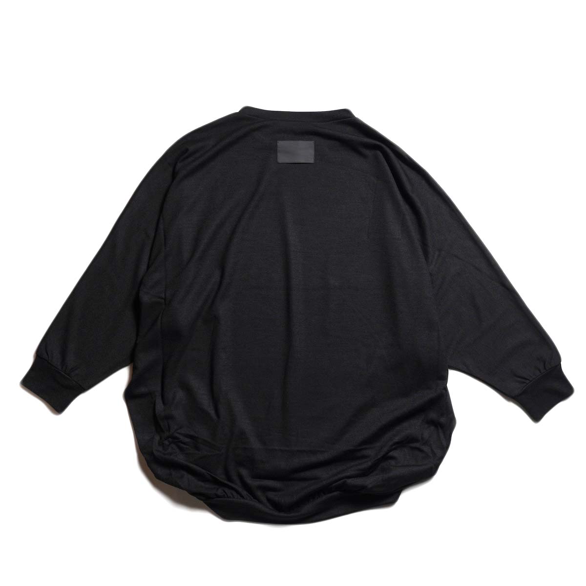 COGTHEBIGSMOKE / ONIX CREW NECK TOP (Black) 背面