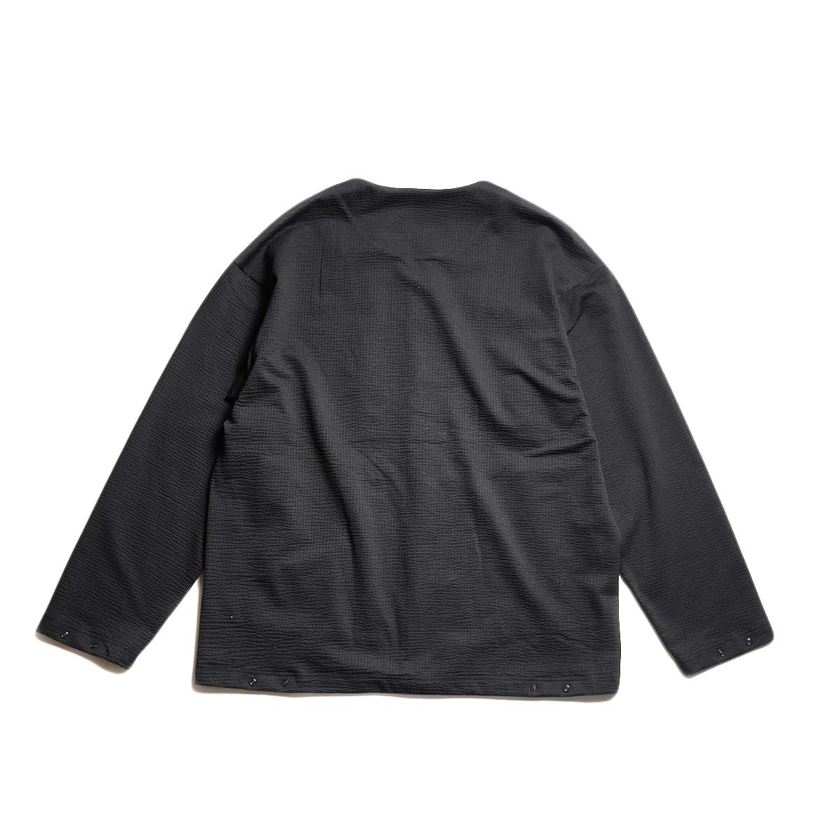 CURLY&Co. / SEERSUCKER SNAP BUTTON CARDIGAN (Black)