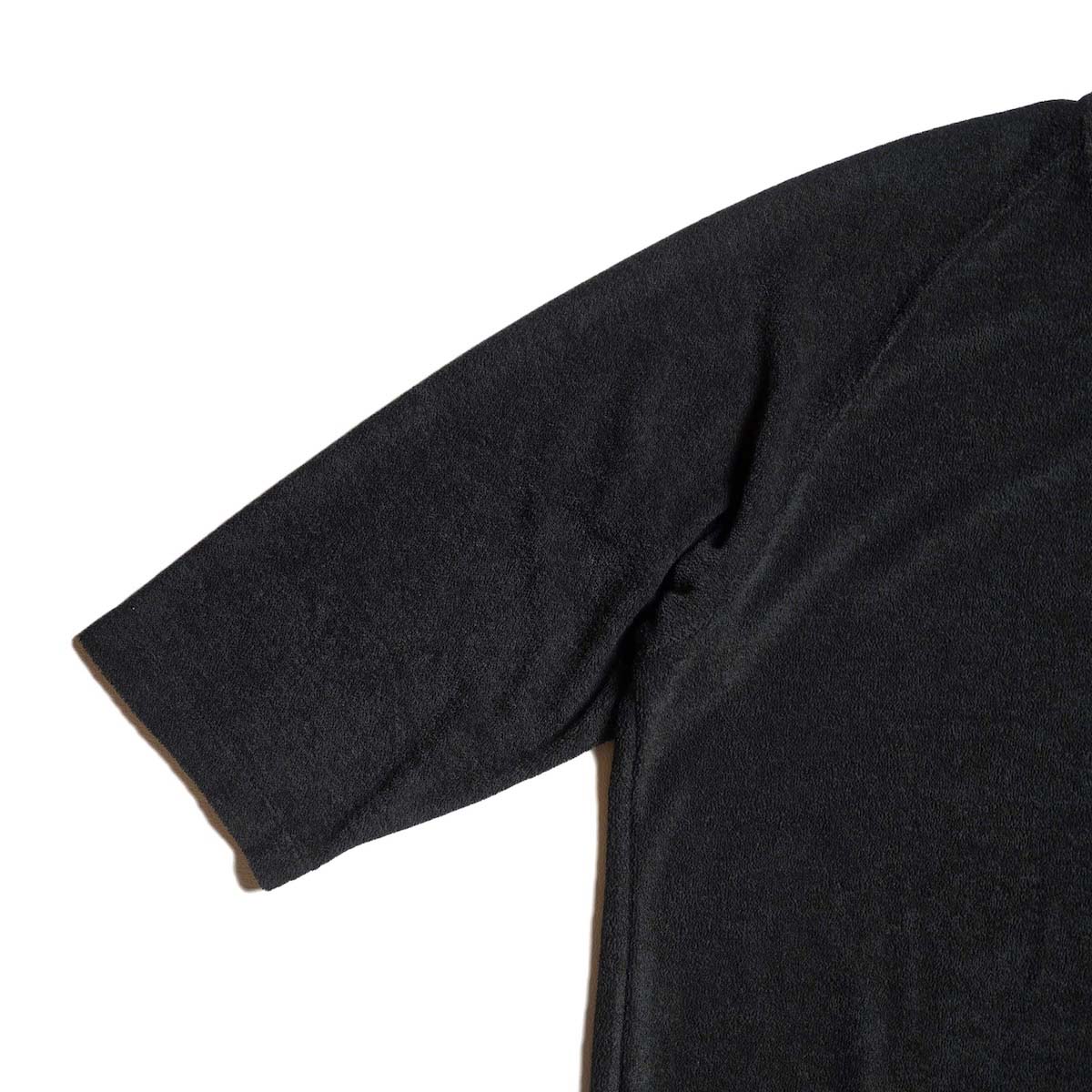 CURLY&Co. / VINTAGE PILE Q/S TEE (Black) 袖