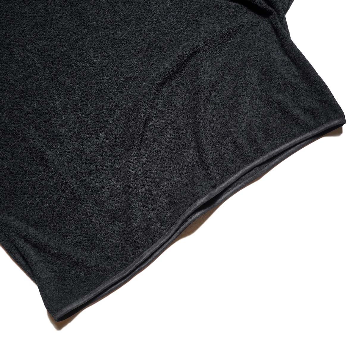 CURLY&Co. / VINTAGE PILE Q/S TEE (Black)　裾