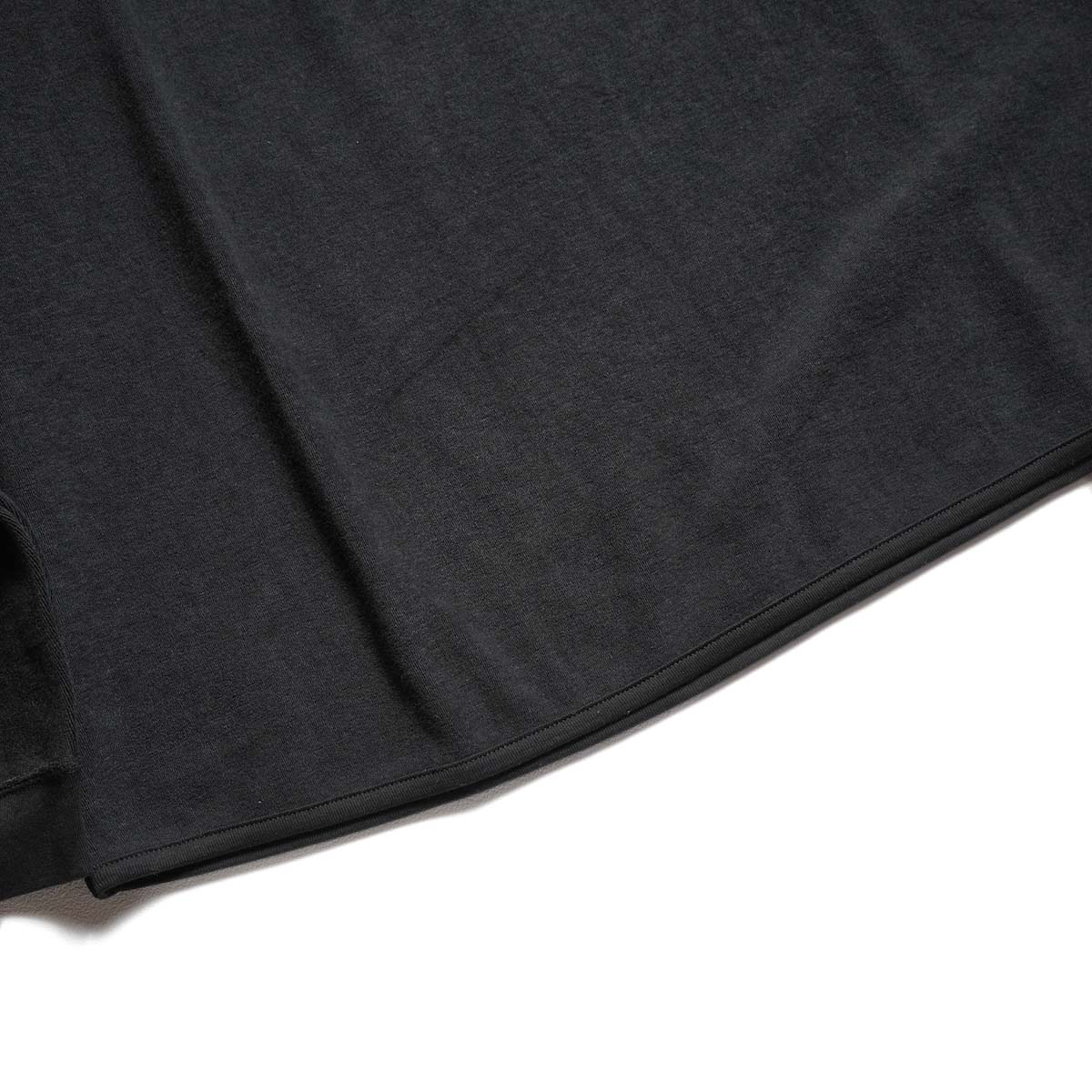 CURLY&Co. / FINE COTTON PILE MOCKNECK PULLOVER (Black) 裾