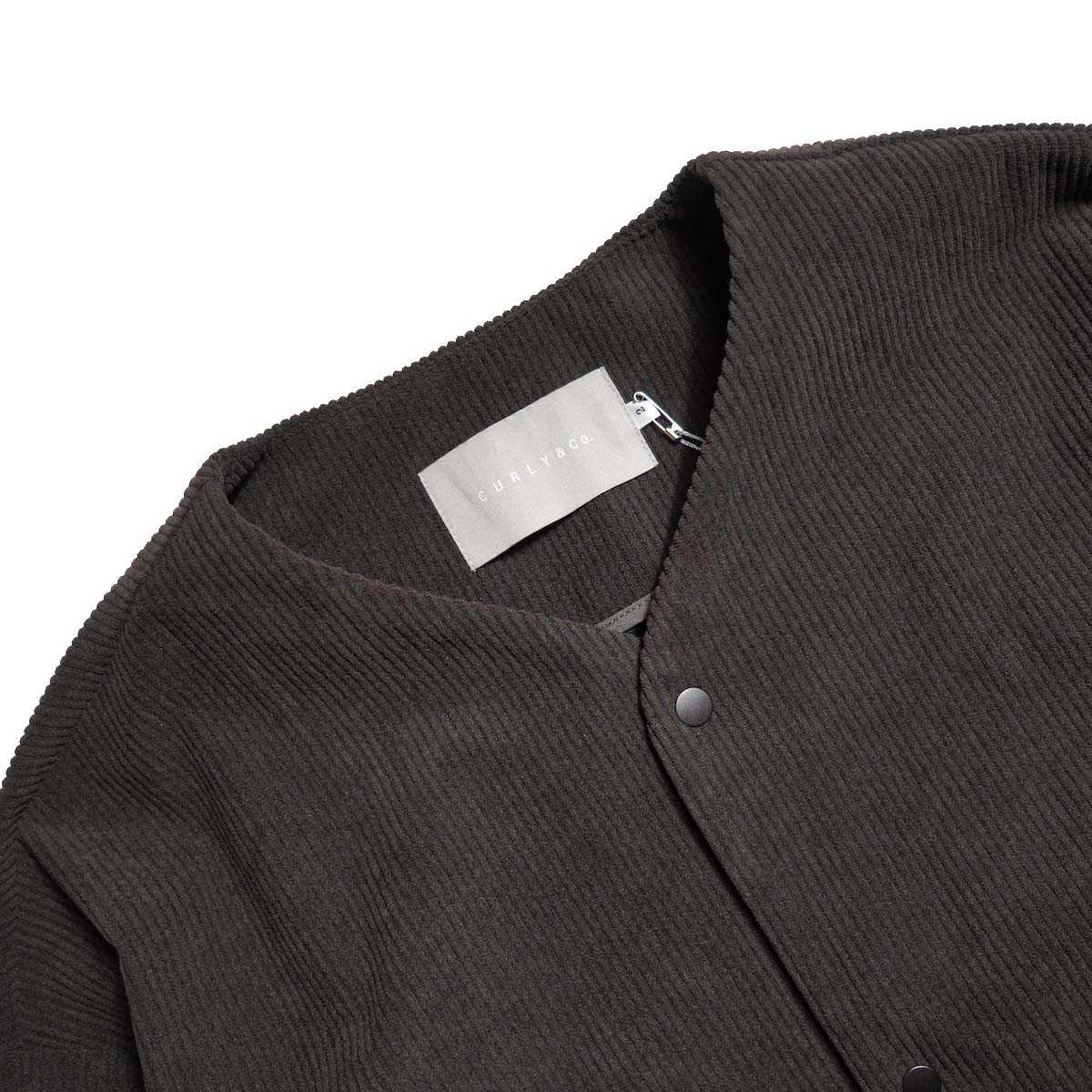 CURLY&Co. / TRICOT CORDUROY SNAP BUTTON CARDIE (Cacao) ネック