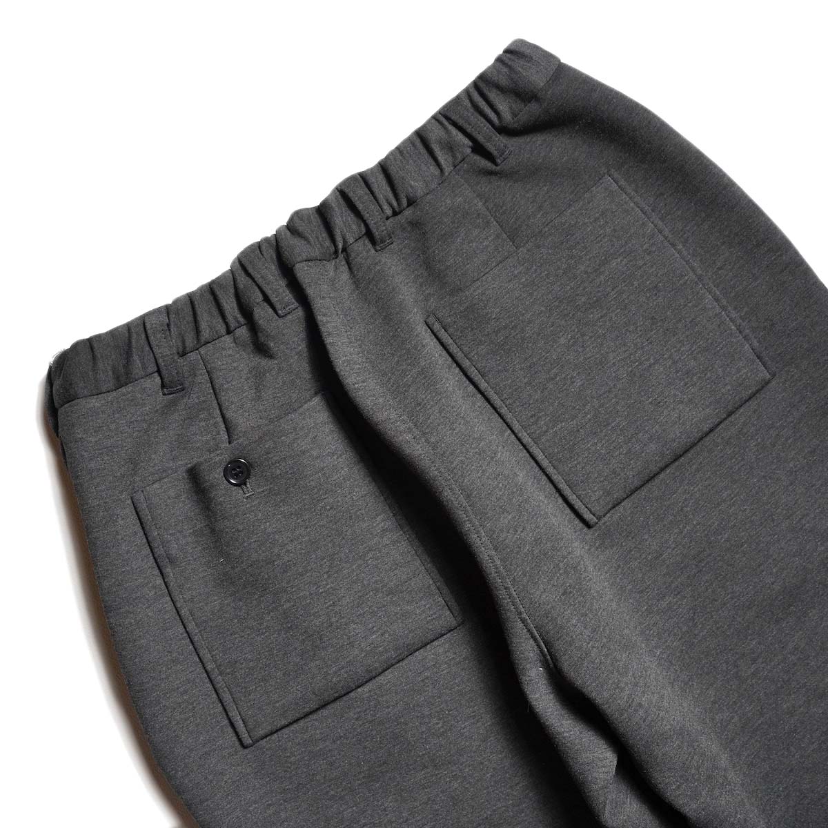 CURLY&Co. / AIR DOUBLE-KNIT STRAIGHT PANTS (Charcoal) ヒップポケット