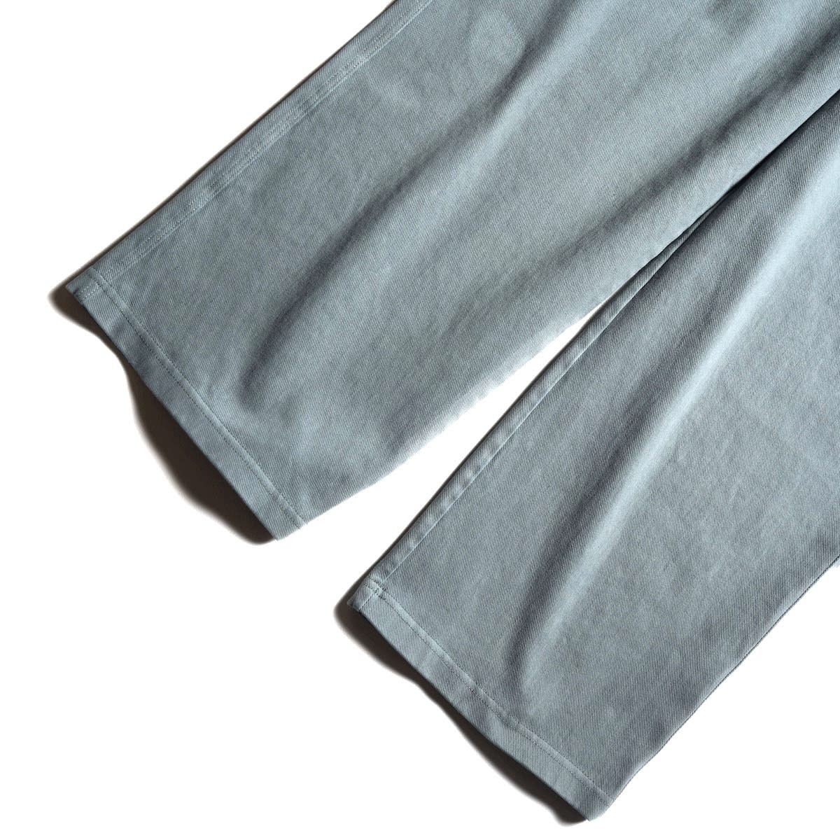 CURLY&Co. / KNIT DENIM 2 TUCK EZ WIDE SLACKS (Steel Gray)