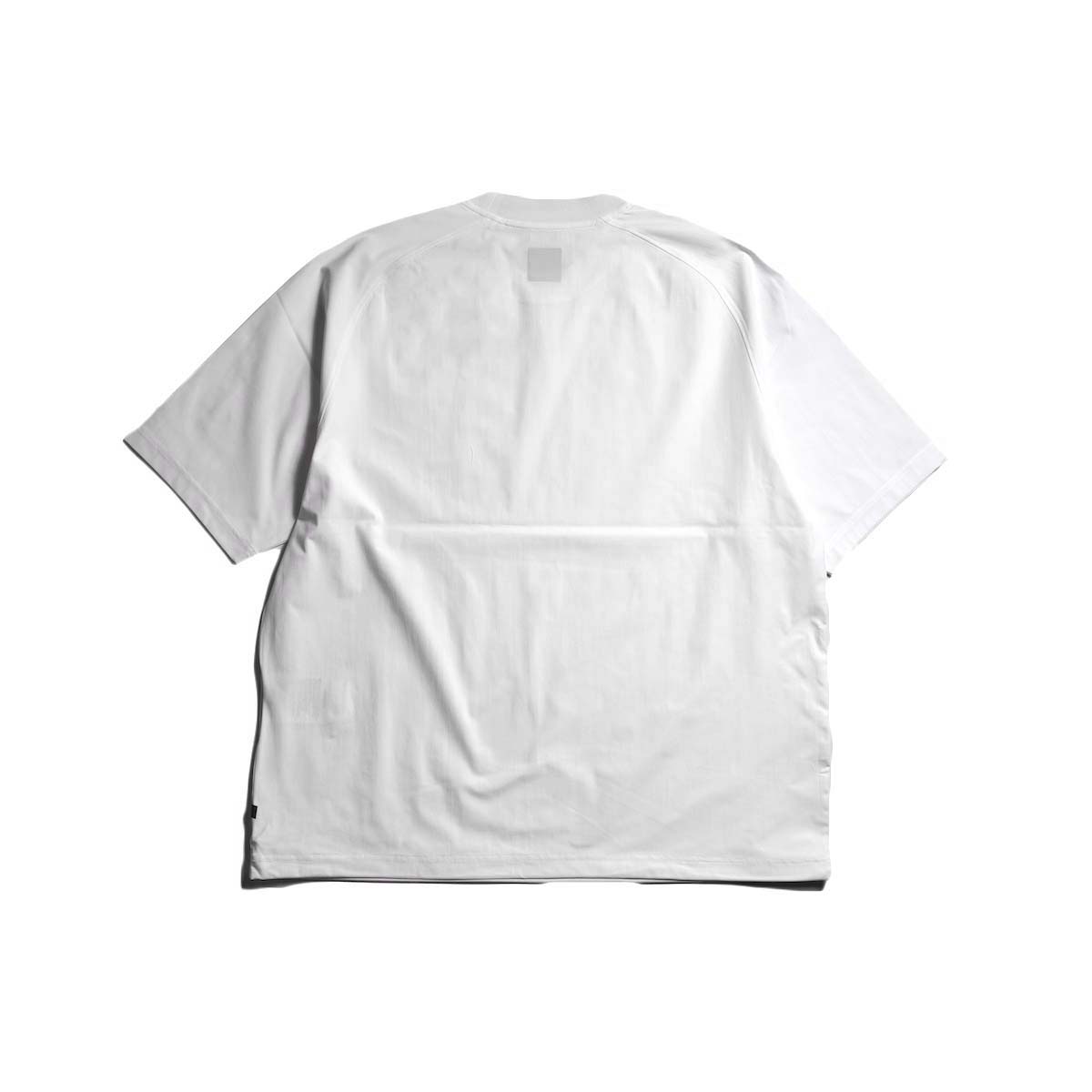 新品未使用　DAIWA PIER39 TECH LIGHTWEIGHT S/S DAIWA PIER39 / TECH LIGHTWEIGHT S/S TEE (White)