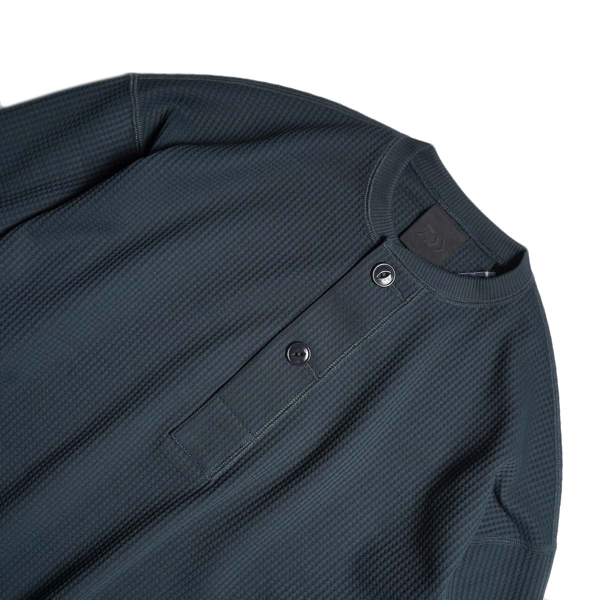 DAIWA PIER39 / W's TECH THERMAL HENLEY L/S (INK Black)