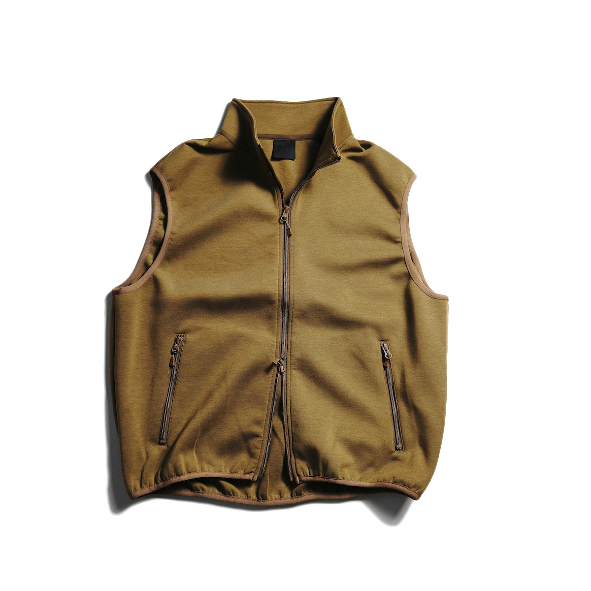 DAIWA PIER39 / W's TECH SCUBA KNIT STAND COLLAR VEST (Coyote)