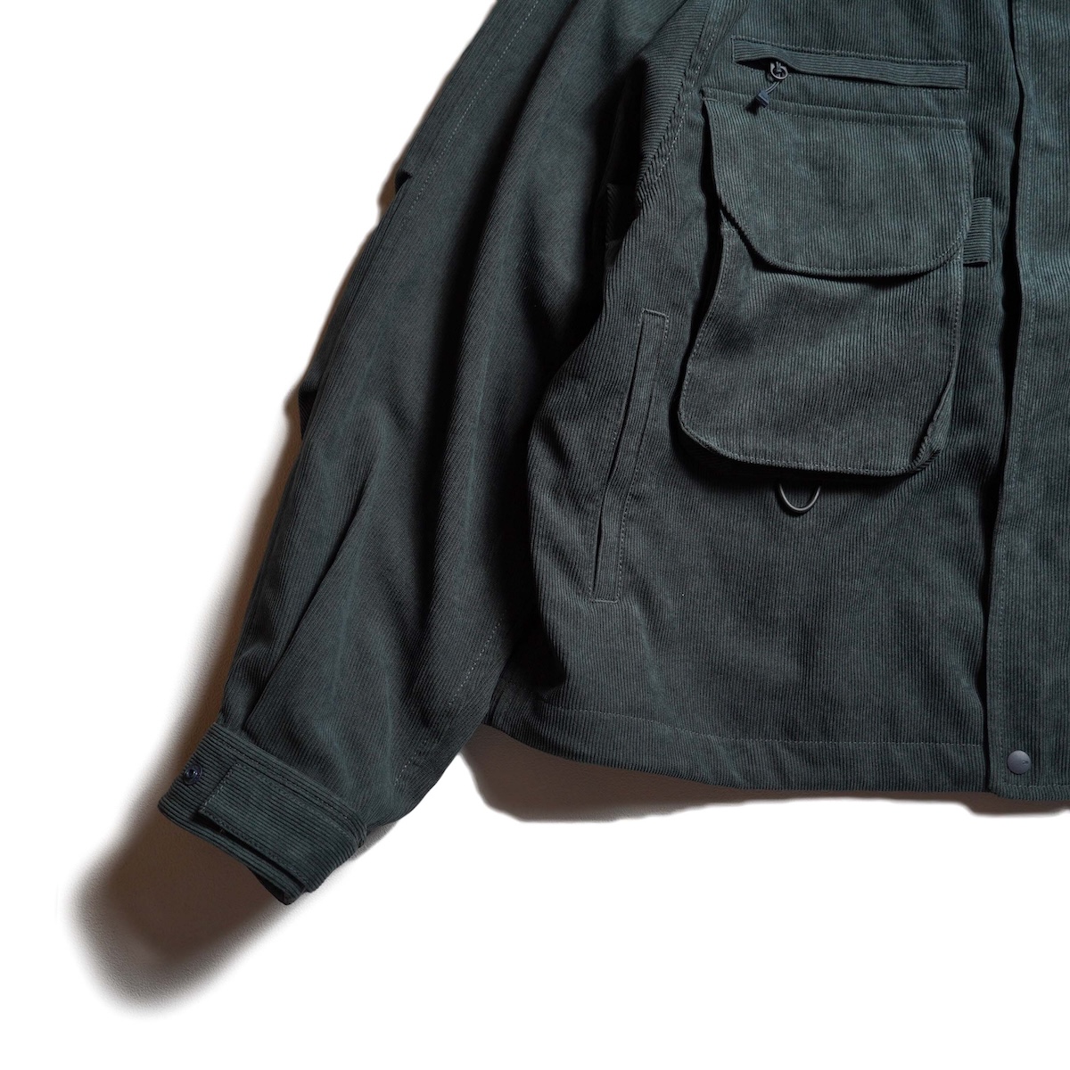 DAIWA PIER39 / W"s TECH WADING JACKET CORDUROY (B.Green) 袖先