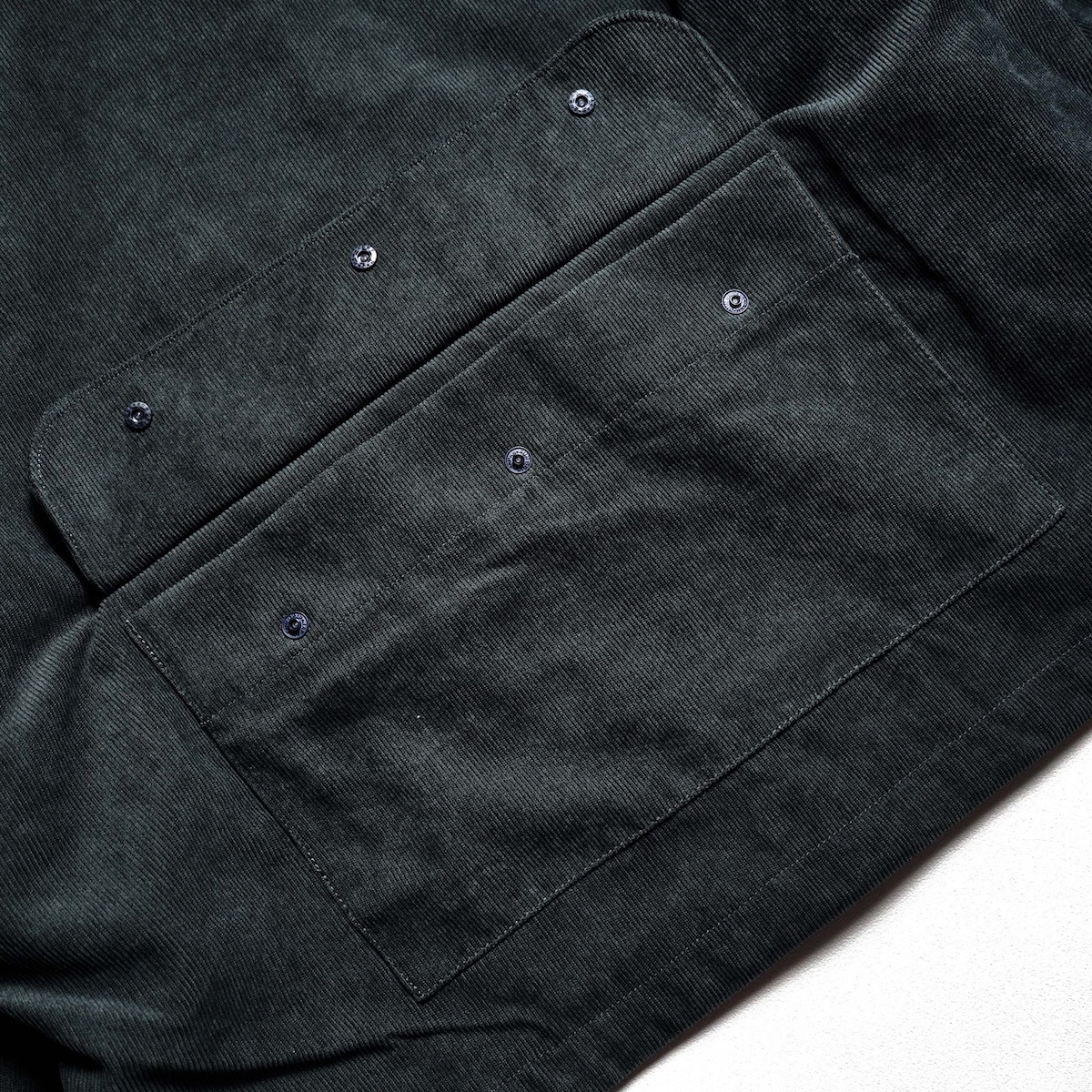 DAIWA PIER39 / W"s TECH WADING JACKET CORDUROY (B.Green) 背面アップ