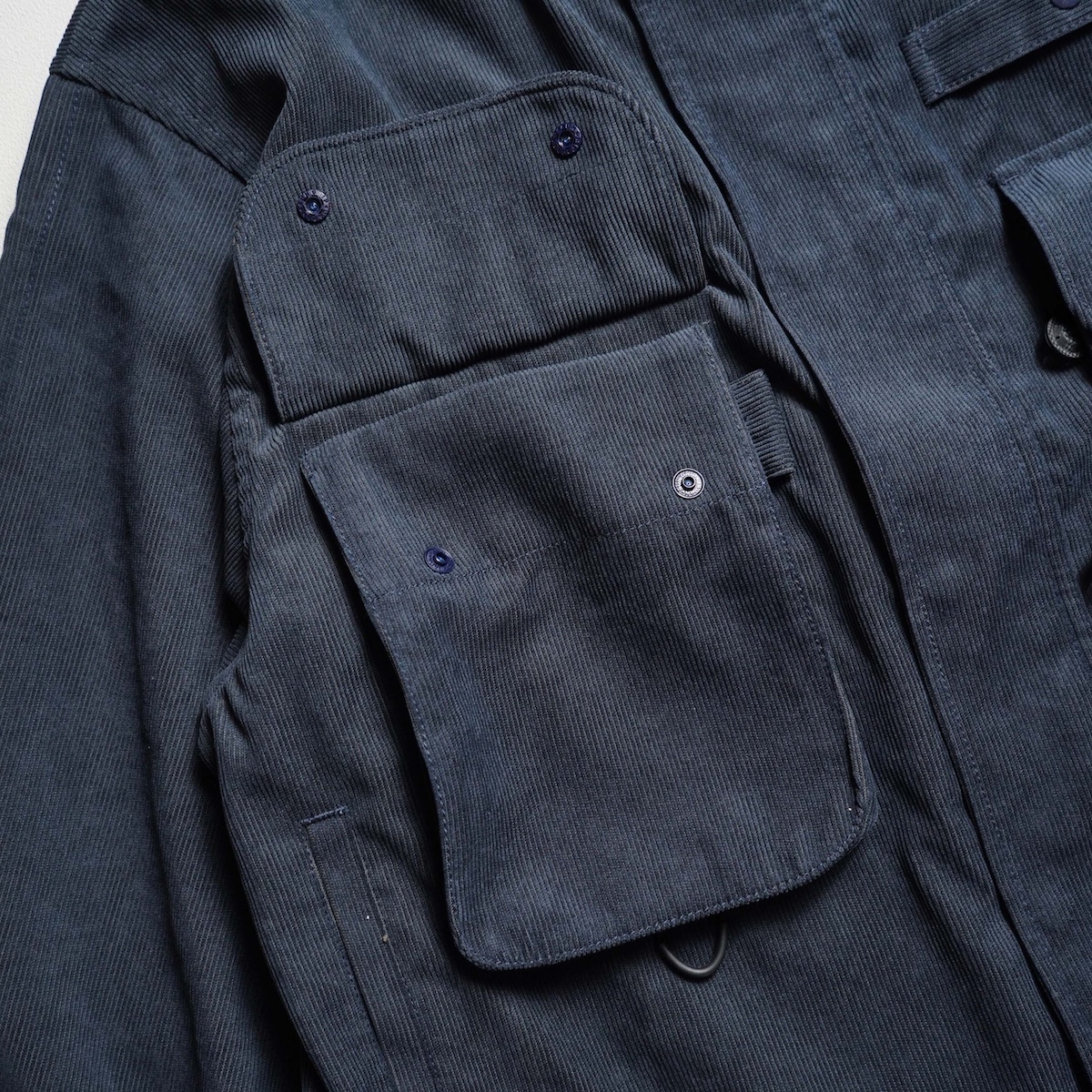 DAIWA PIER39 / W's TECH WADING JACKET CORDUROY (D.Navy) フラップポケット②